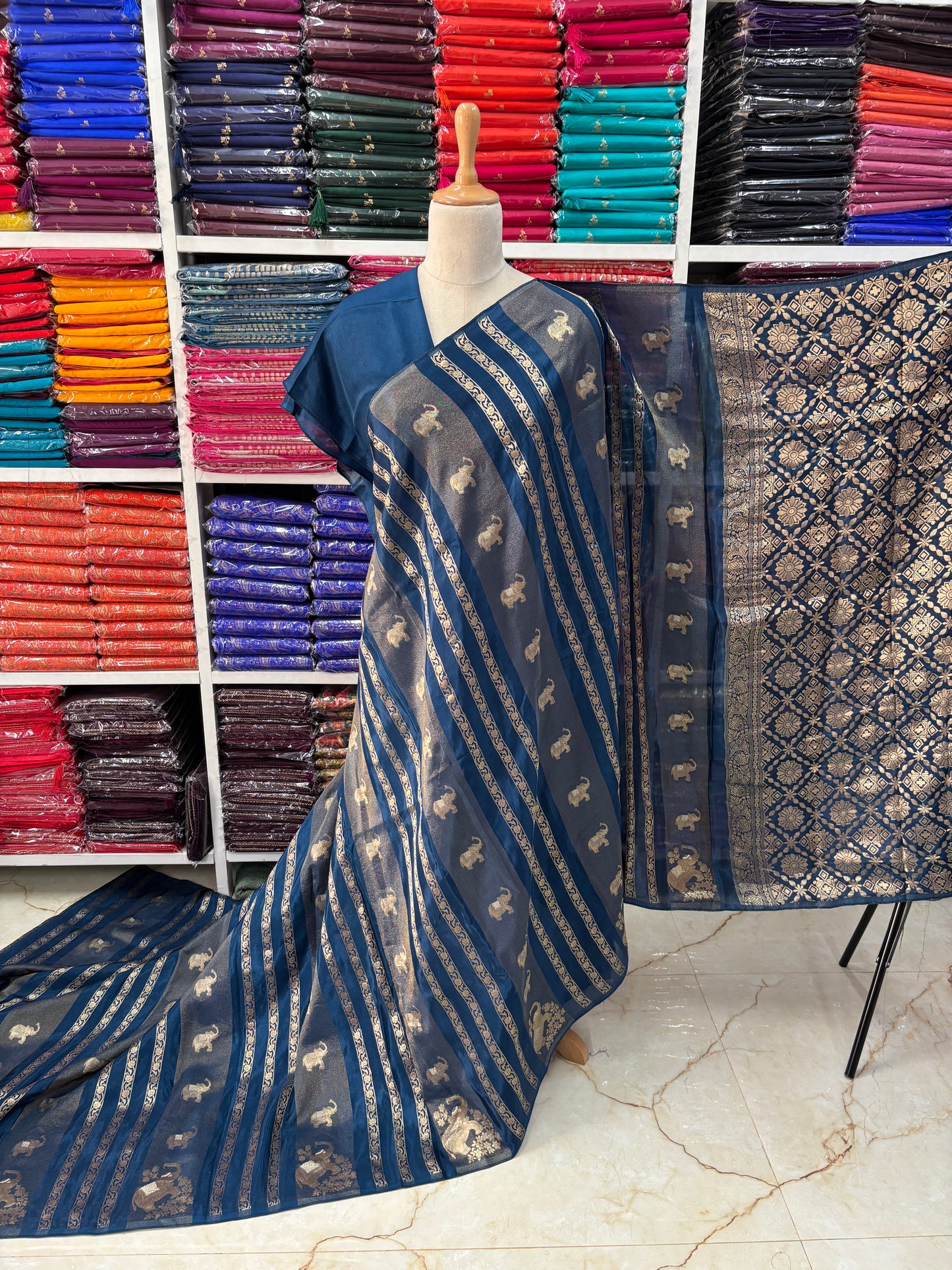 Premium Viscose Saree (Borderless Elephants)