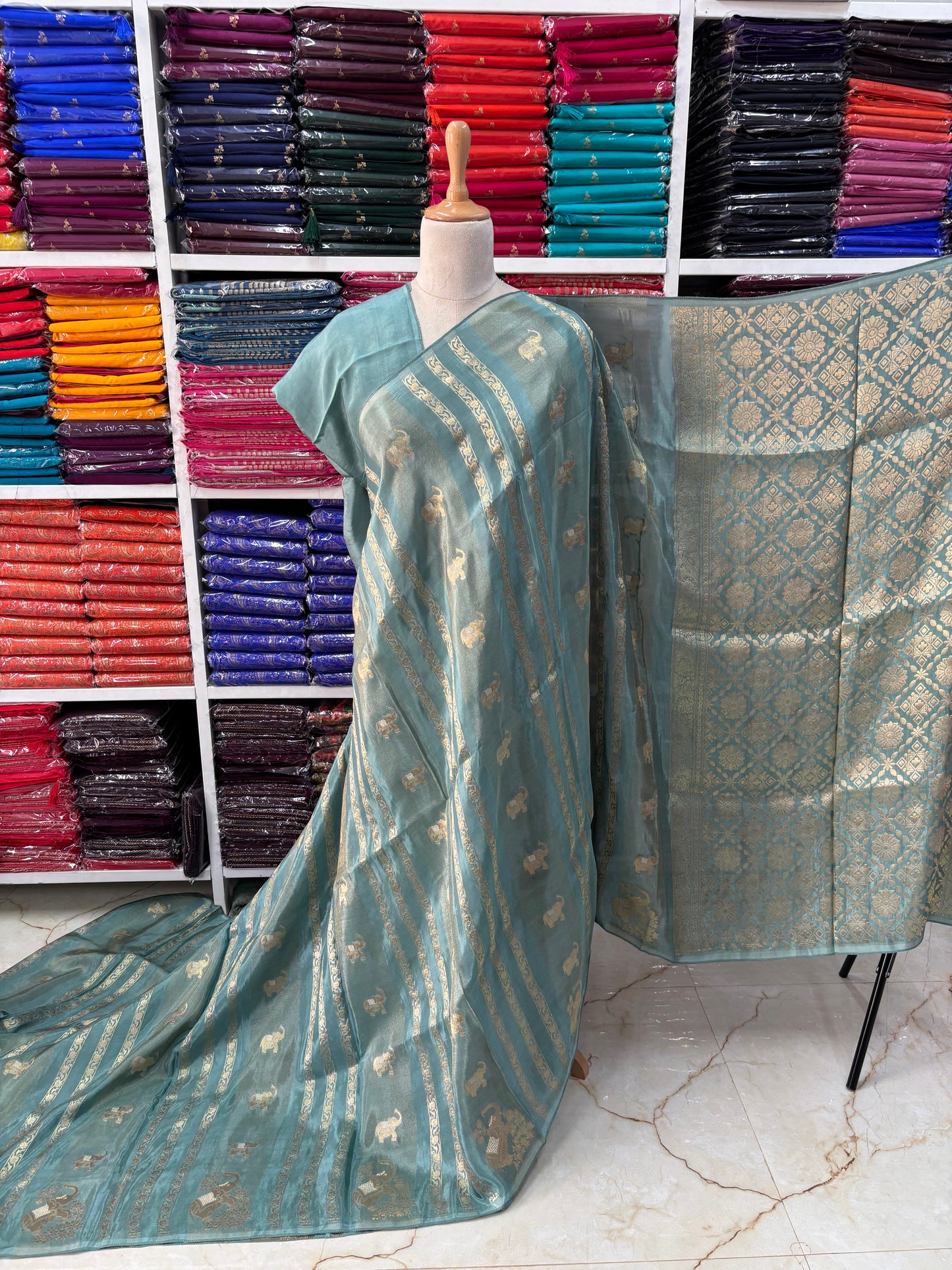 Premium Viscose Saree (Borderless Elephants)