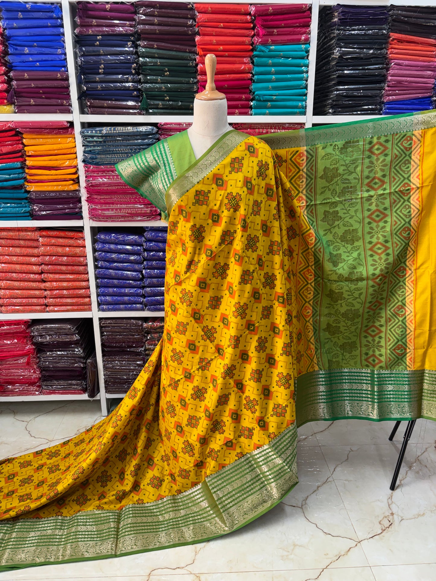 Semi Patola Saree (Ikkat Design)
