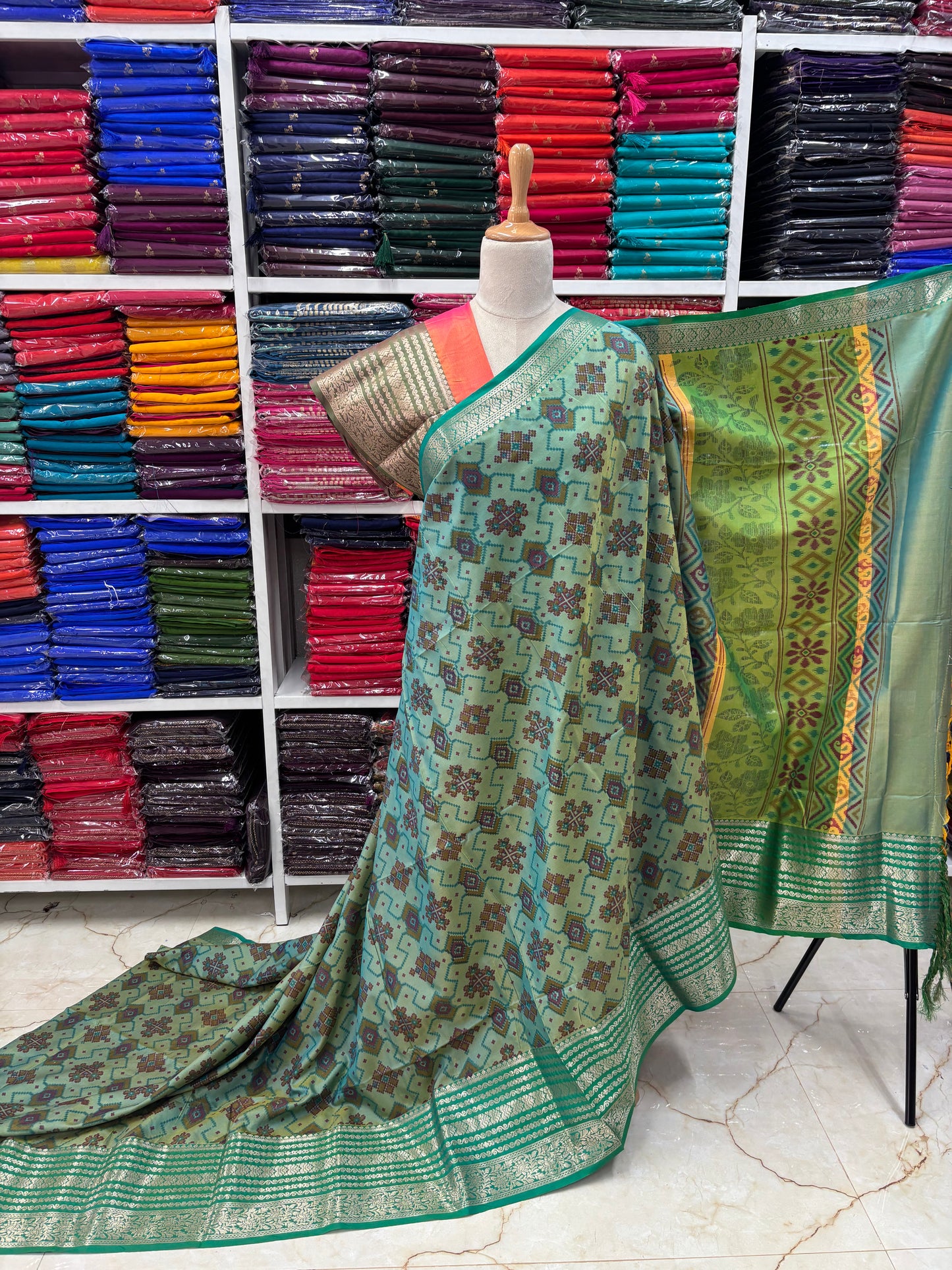 Semi Patola Saree (Ikkat Design)