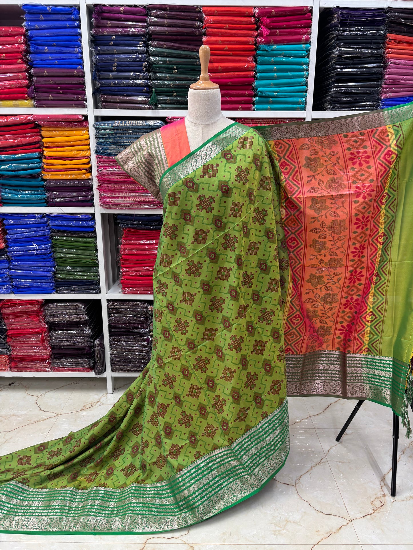 Semi Patola Saree (Ikkat Design)