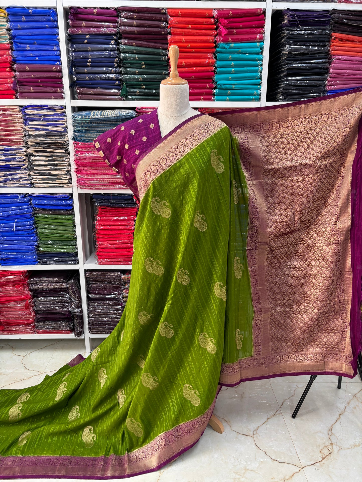 Embossed Georgette (Double Mango Motifs)