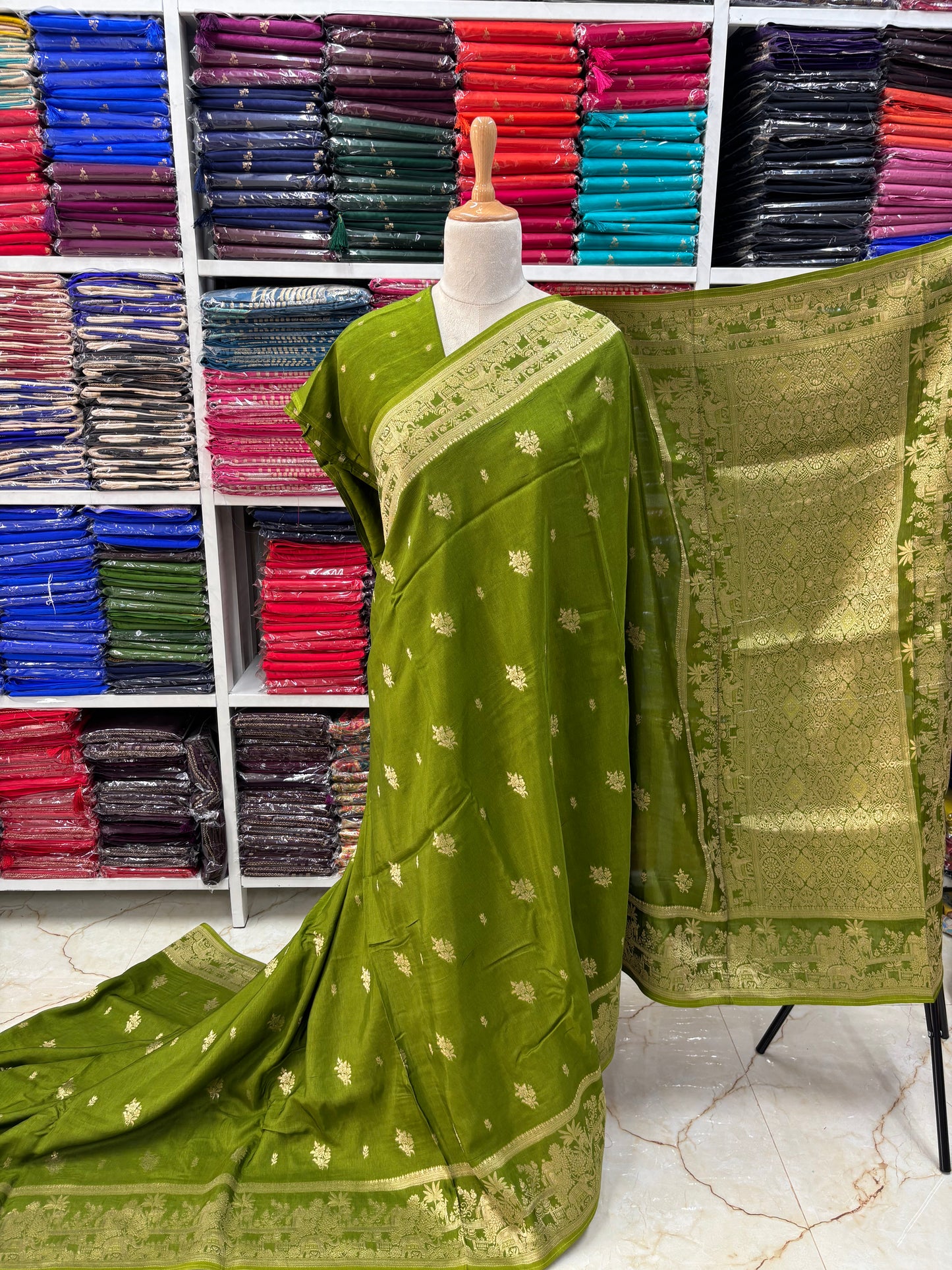 Banarasi Viscose Saree (Floral Motifs, Elephant Border)