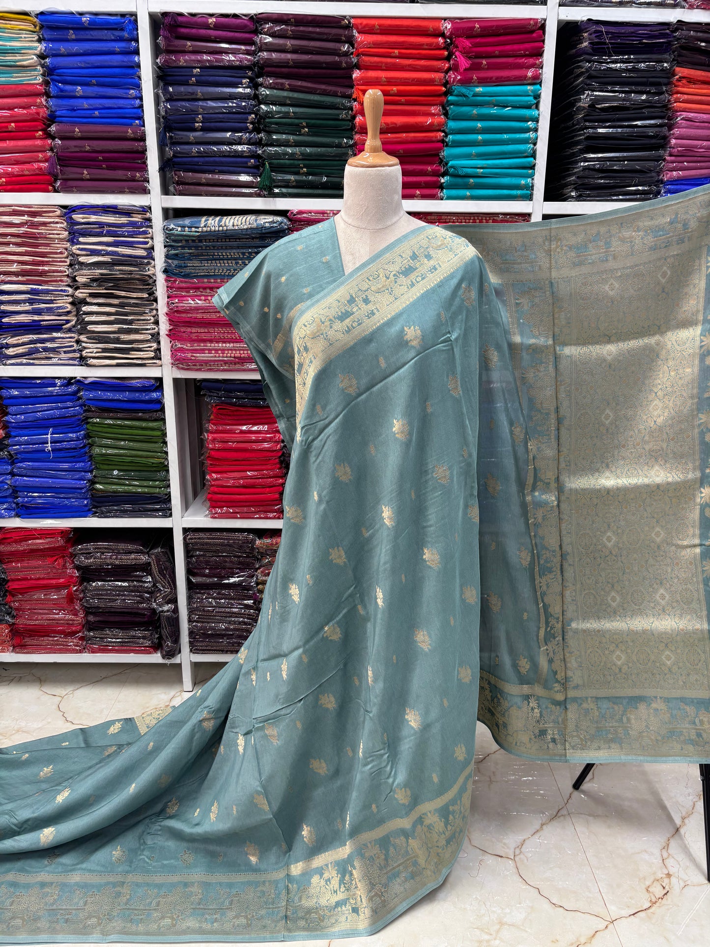 Banarasi Viscose Saree (Floral Motifs, Elephant Border)