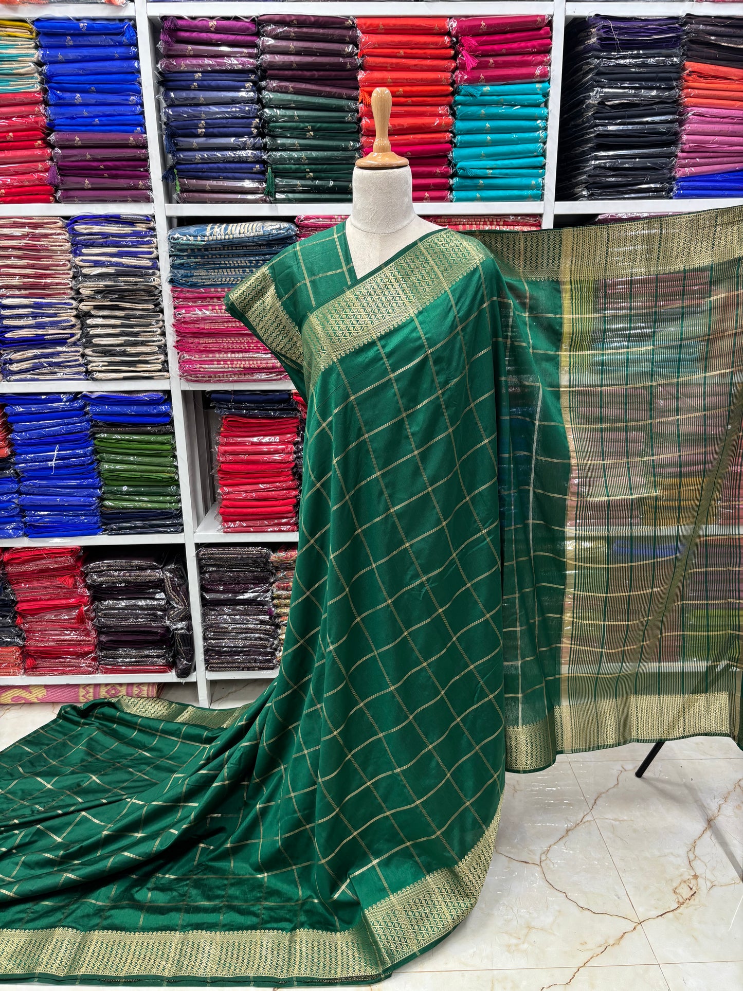 Semi Mysore Crepe (Checks Fish Scale Border)