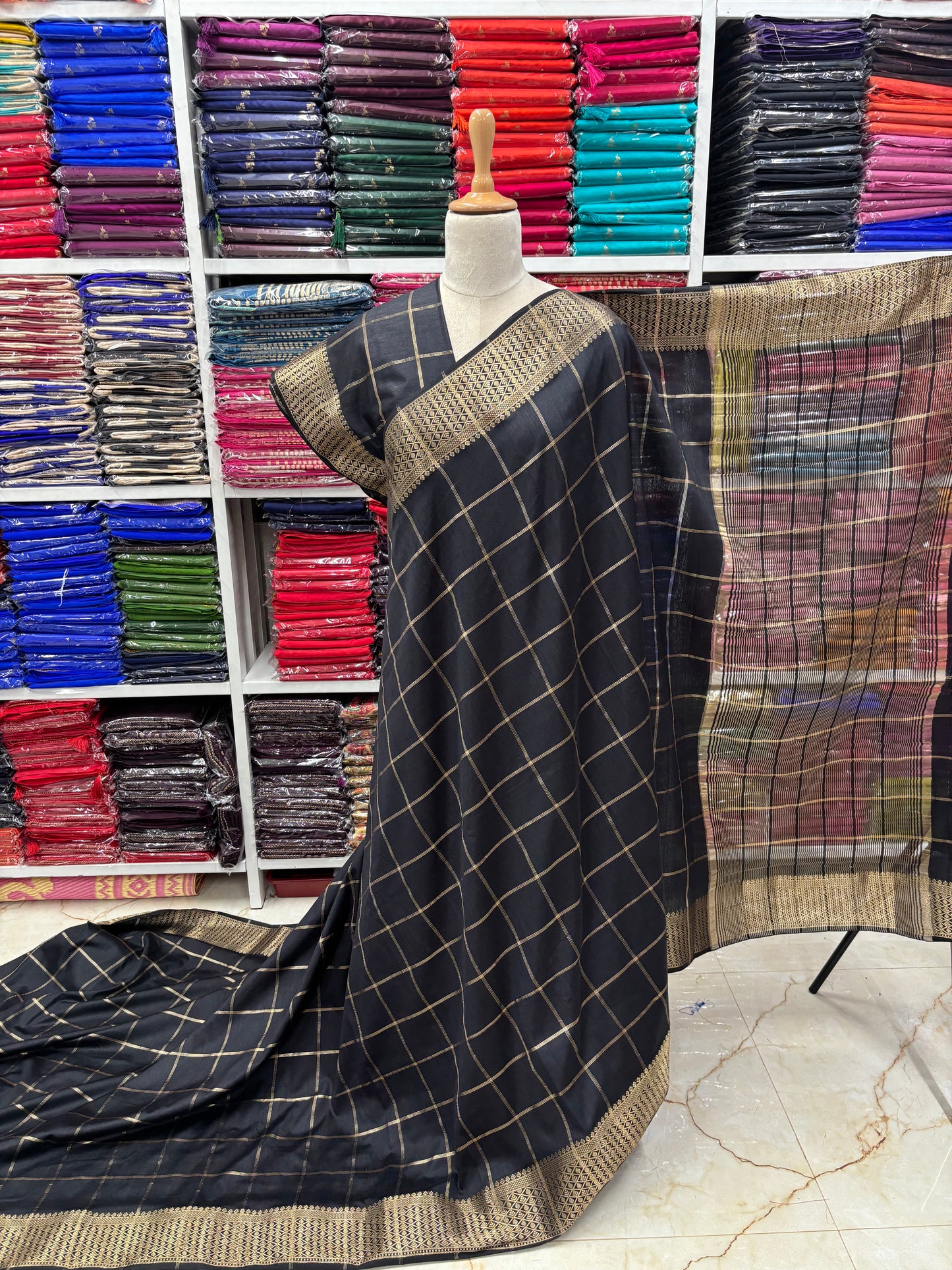 Semi Mysore Crepe (Checks Fish Scale Border)