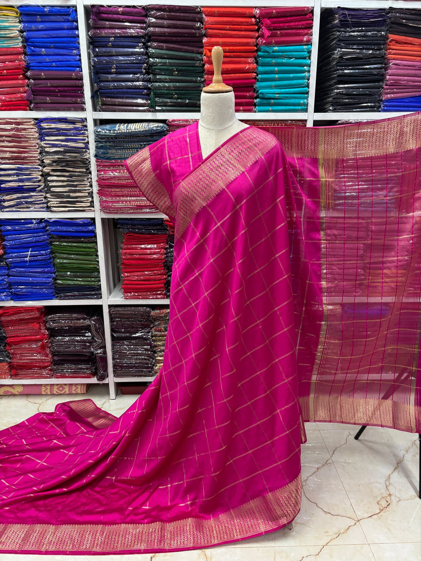 Semi Mysore Crepe (Checks Fish Scale Border)