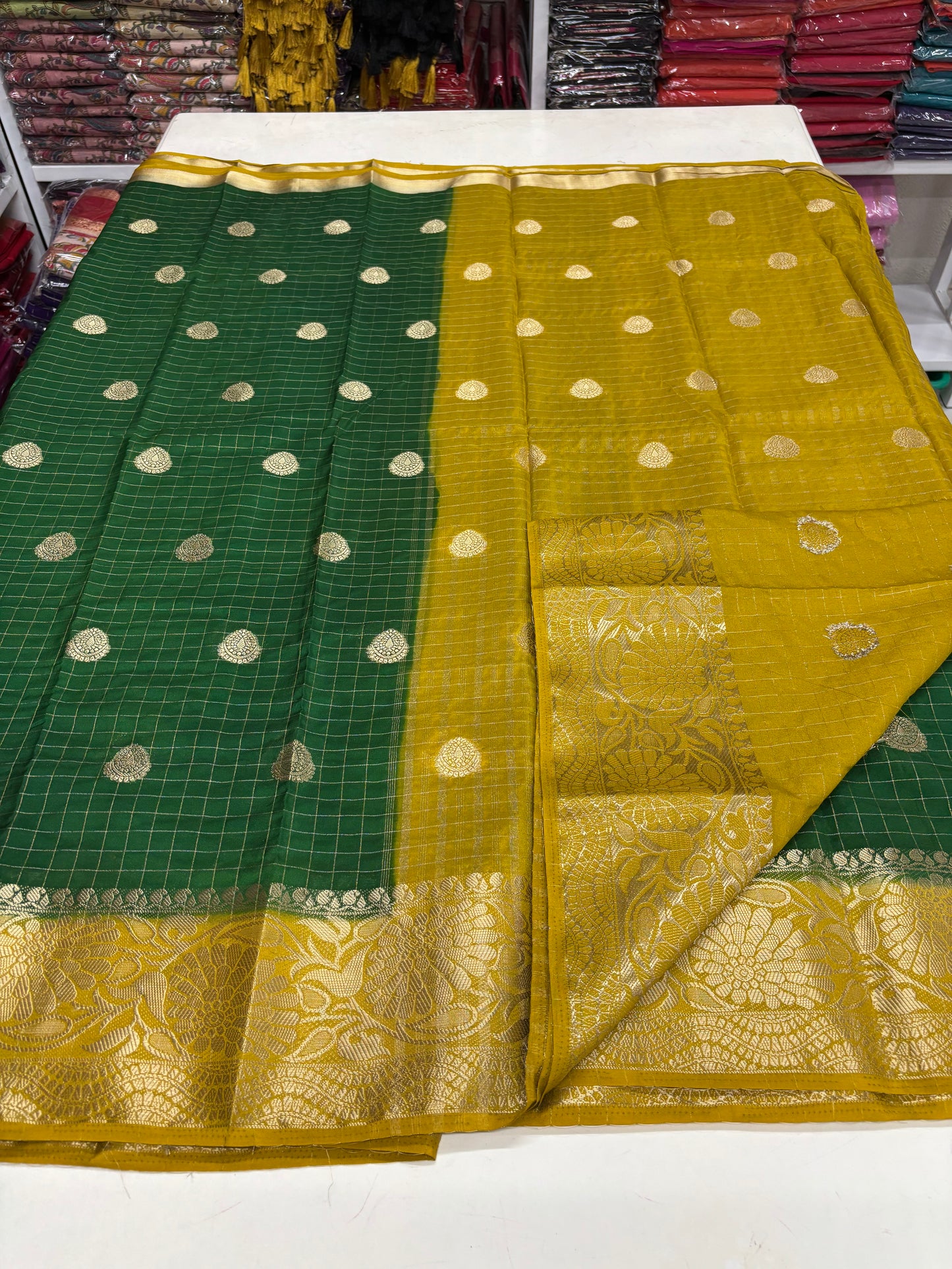 Viscose Crepe (Checks, Motifs & Contrast)