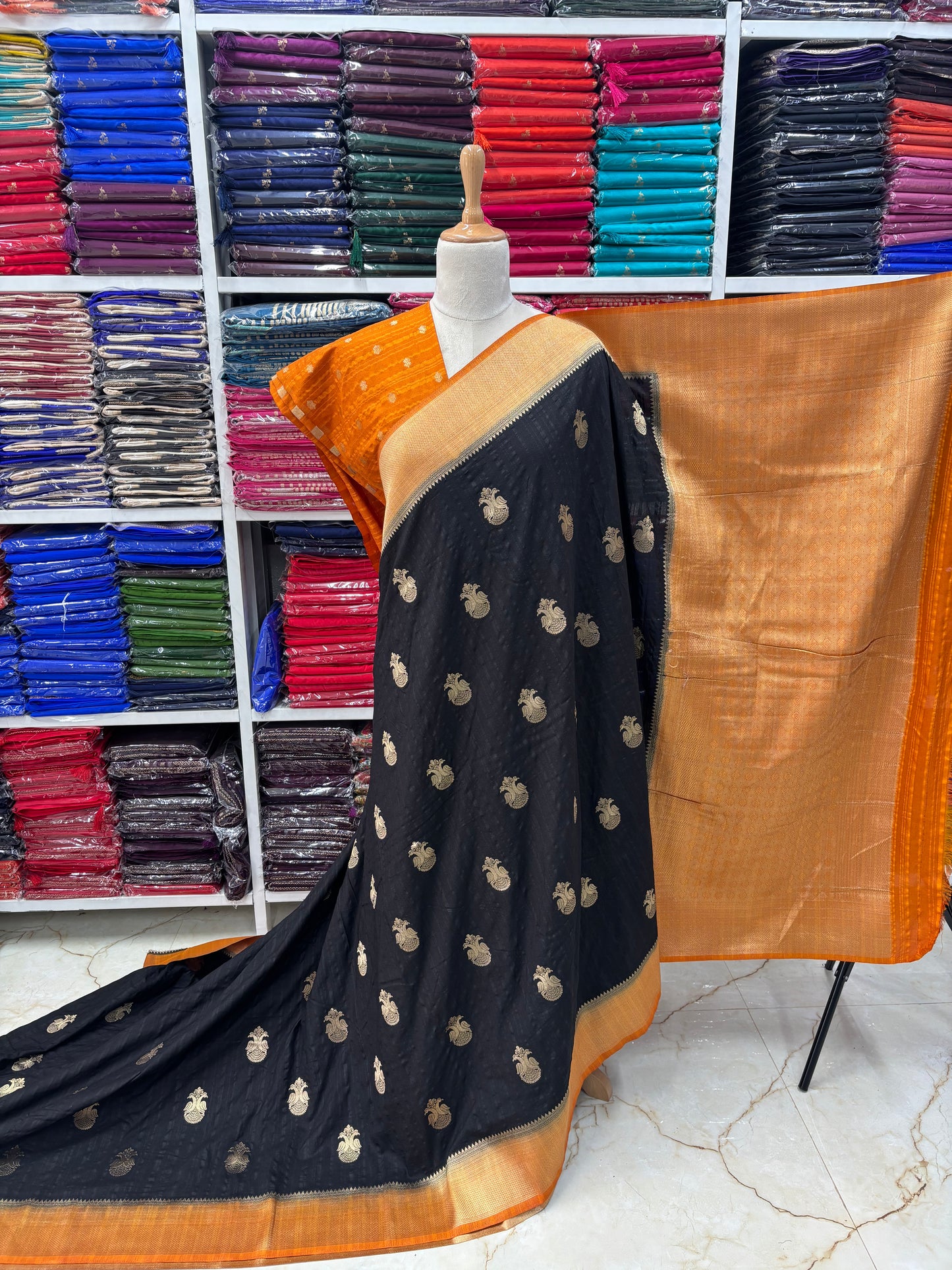 Embossed Crepe Georgette (Gandaberunda Motifs)