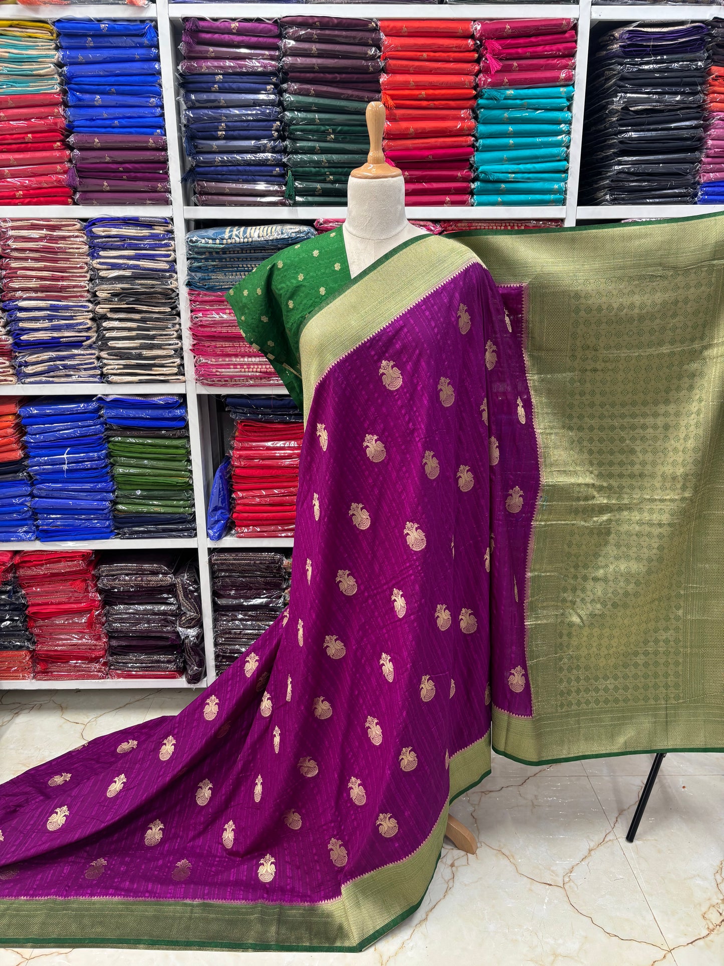 Embossed Crepe Georgette (Gandaberunda Motifs)