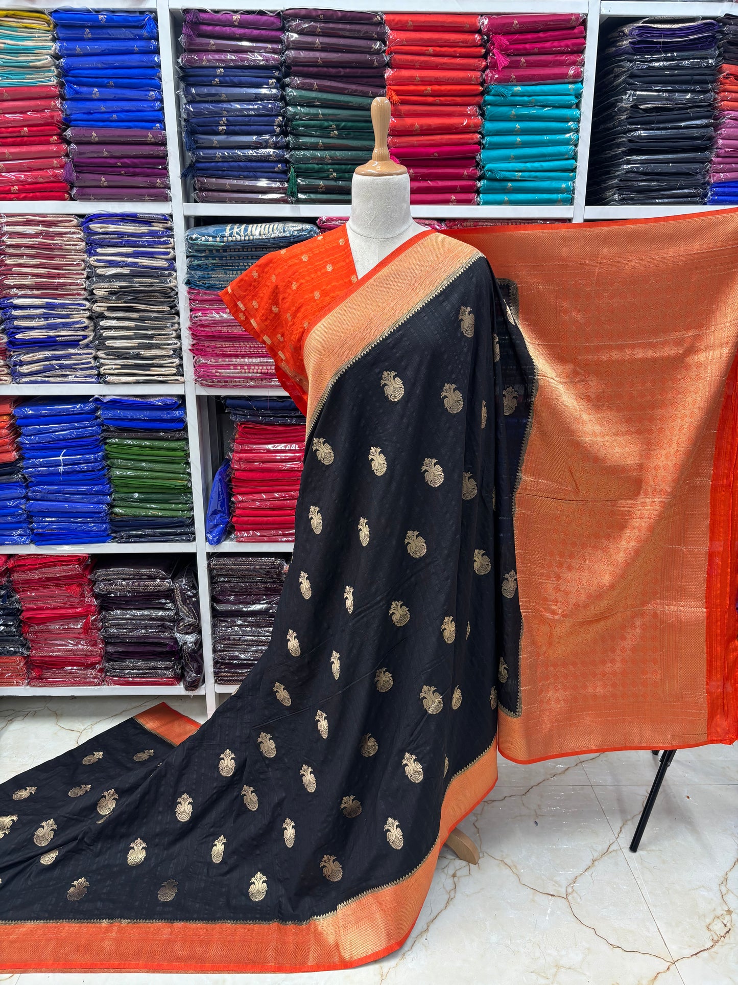 Embossed Crepe Georgette (Gandaberunda Motifs)