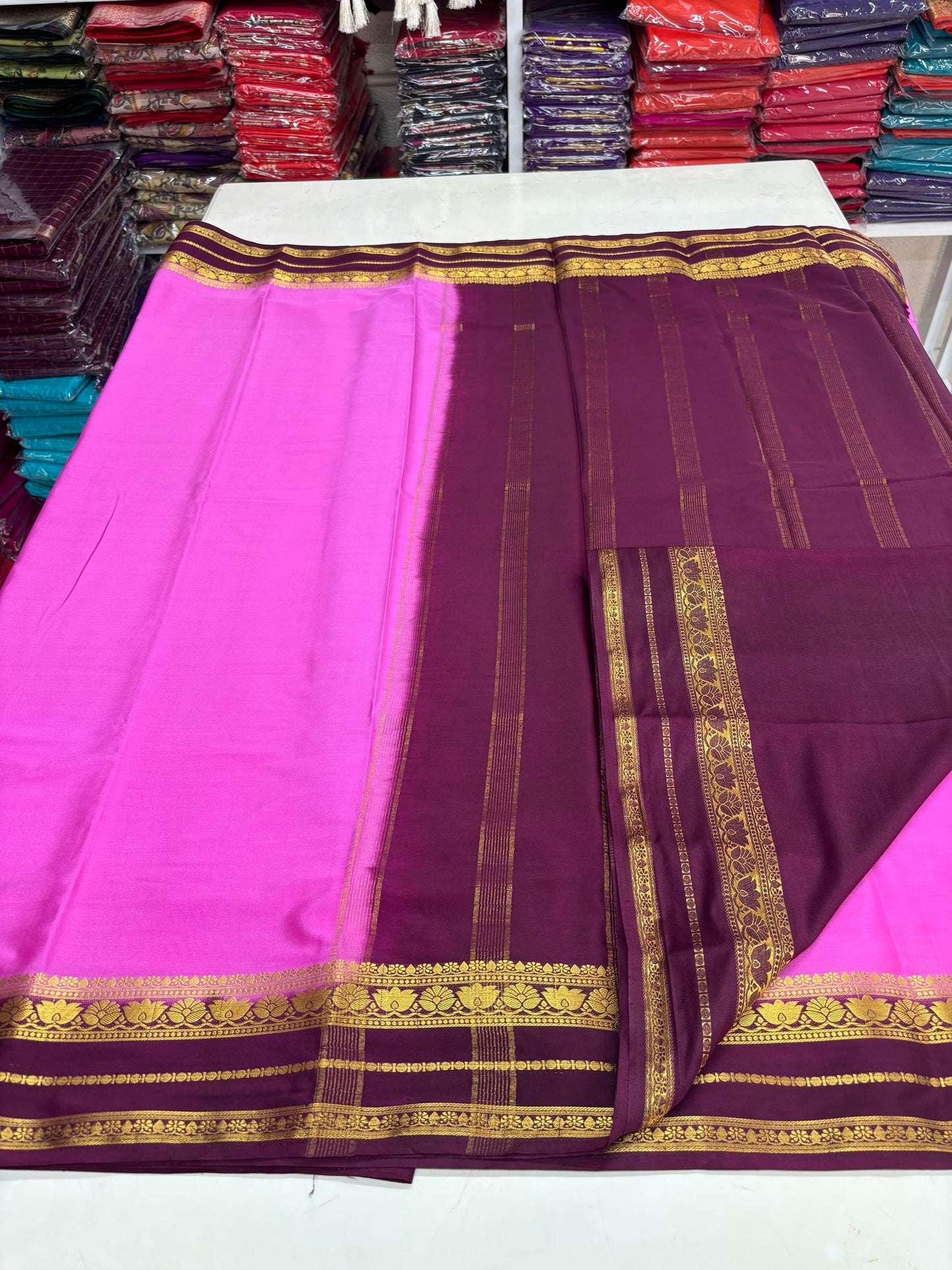 Semi Mysore Crepe (Lotus Medium Bentex Border)