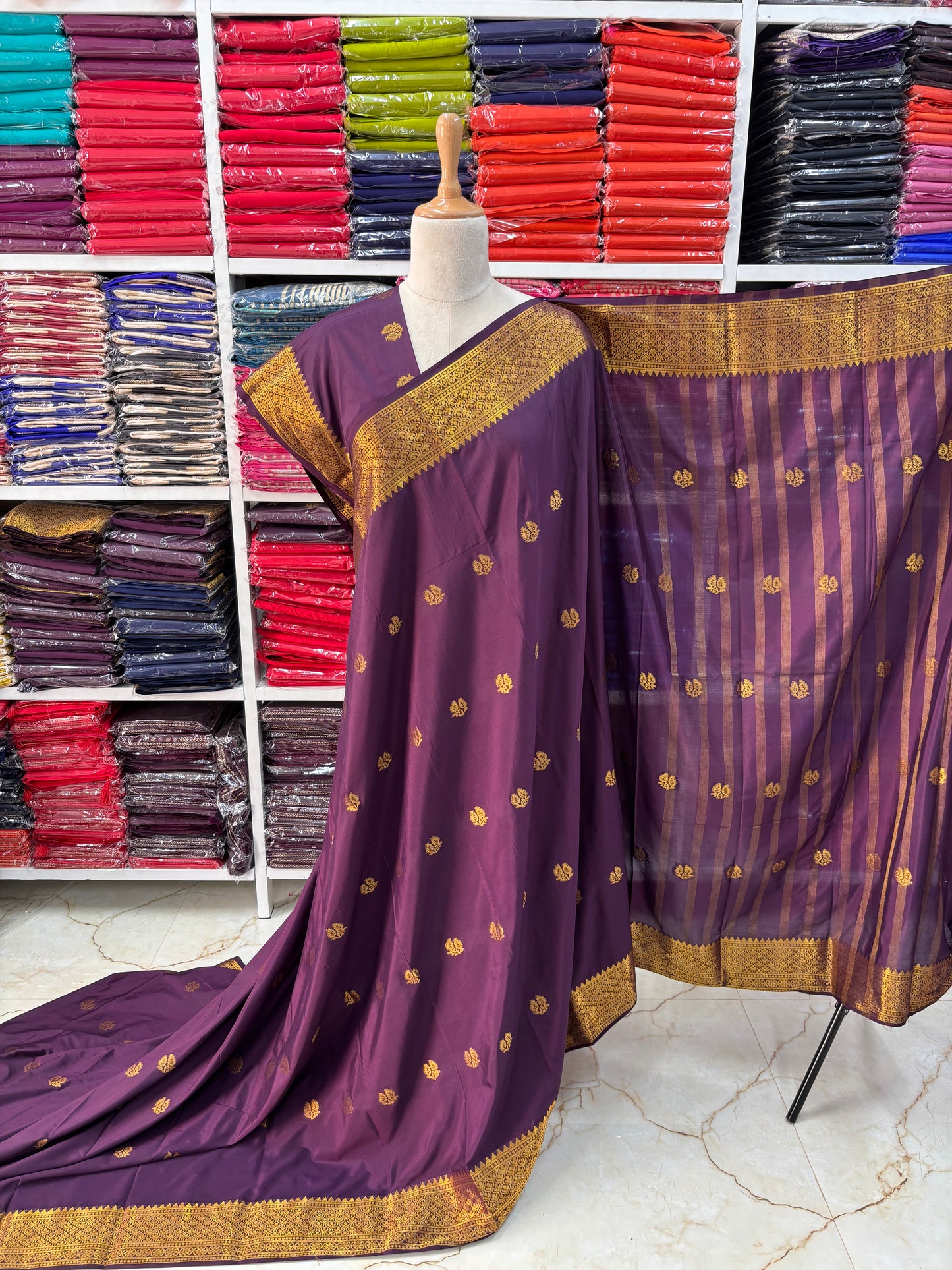 Semi Mysore Crepe (Self, Double Leaf Motifs)