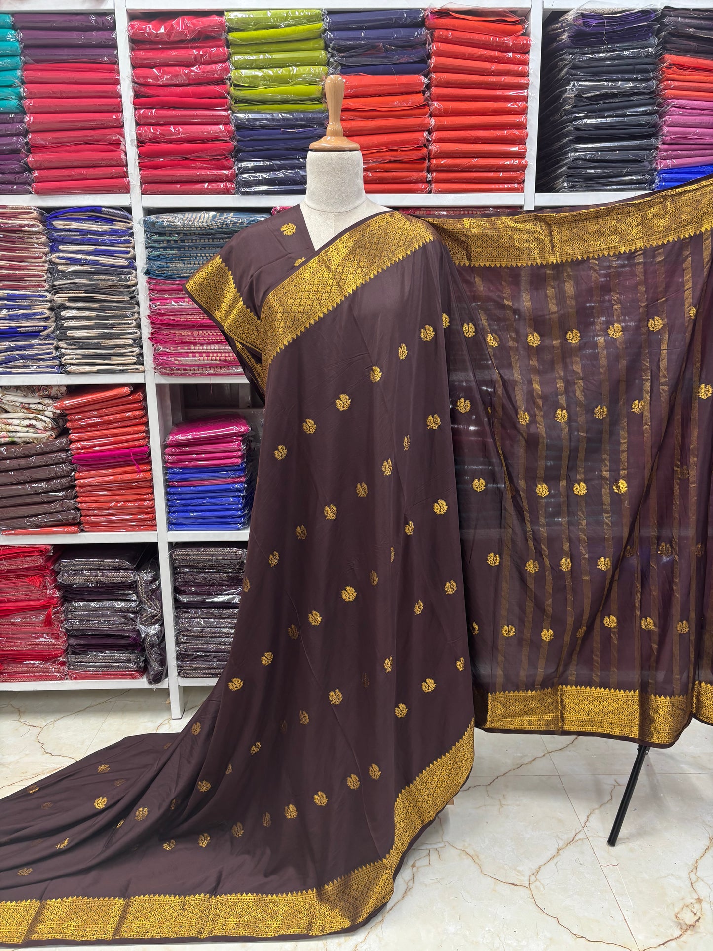 Semi Mysore Crepe (Self, Double Leaf Motifs)