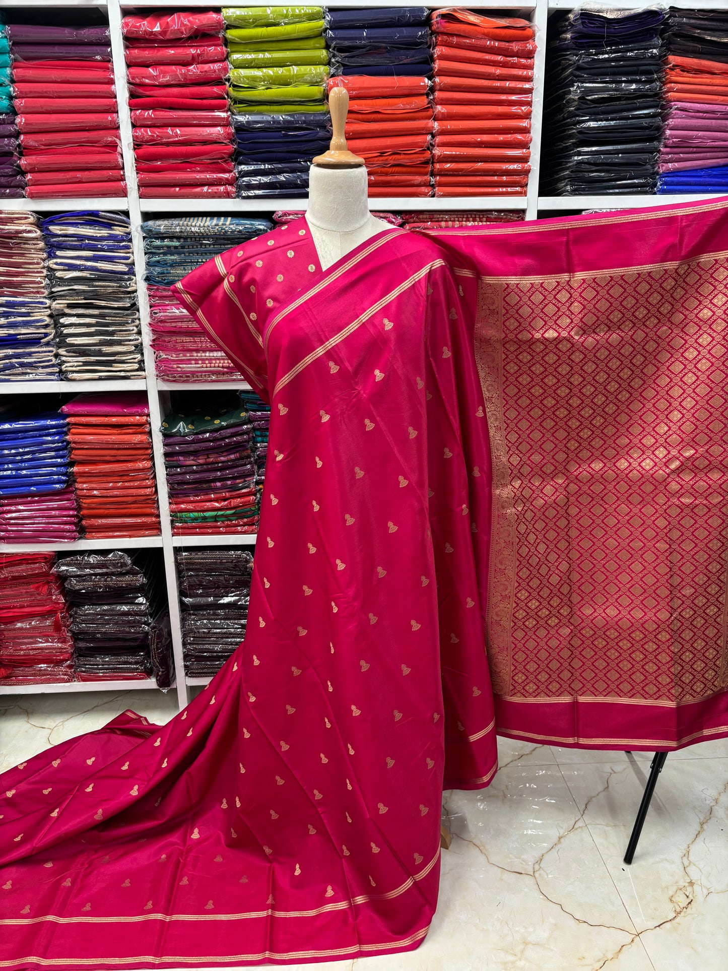 Soft Silk Satin Feel (Small Jumka Motifs)