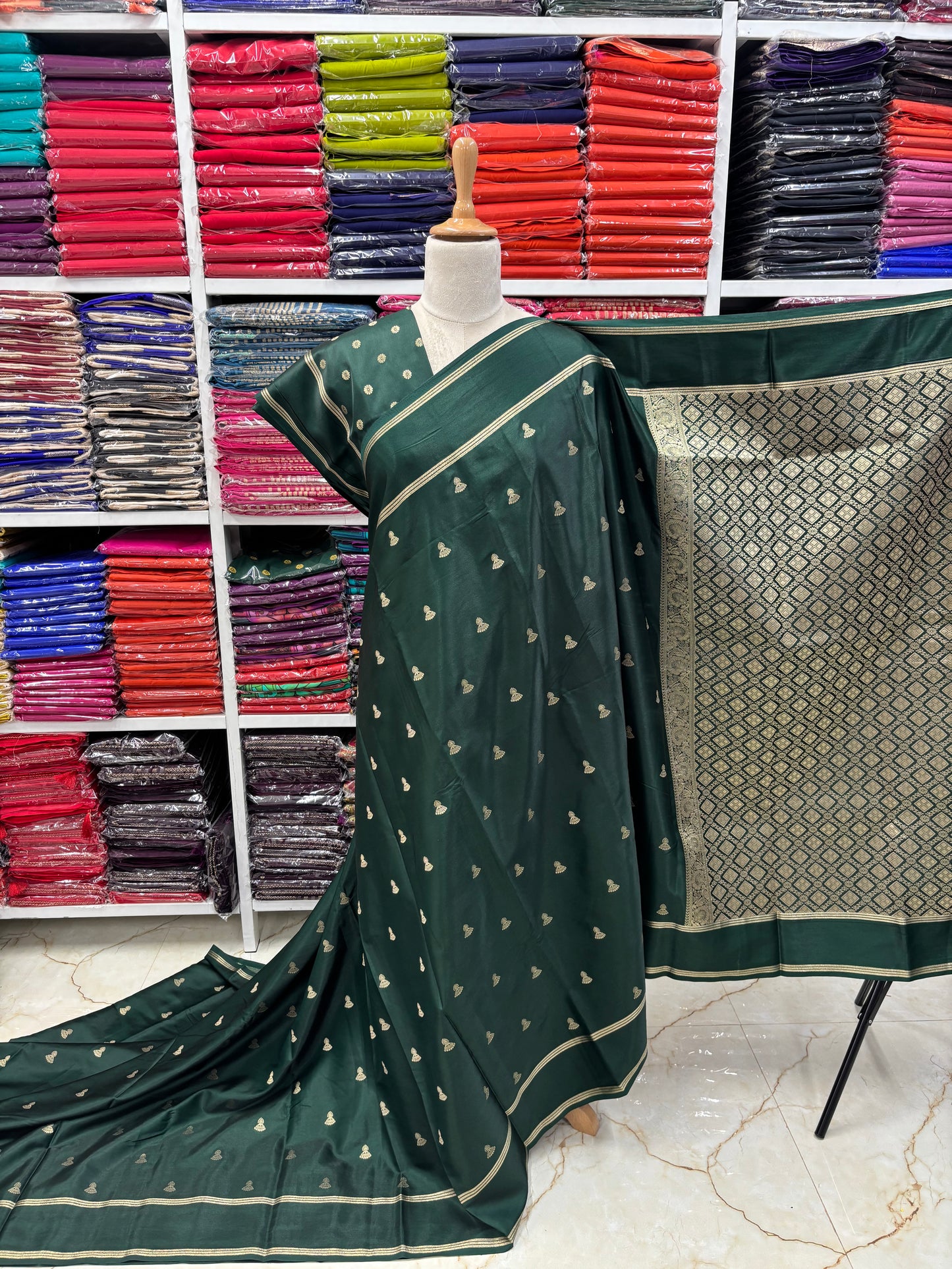 Soft Silk Satin Feel (Small Jumka Motifs)