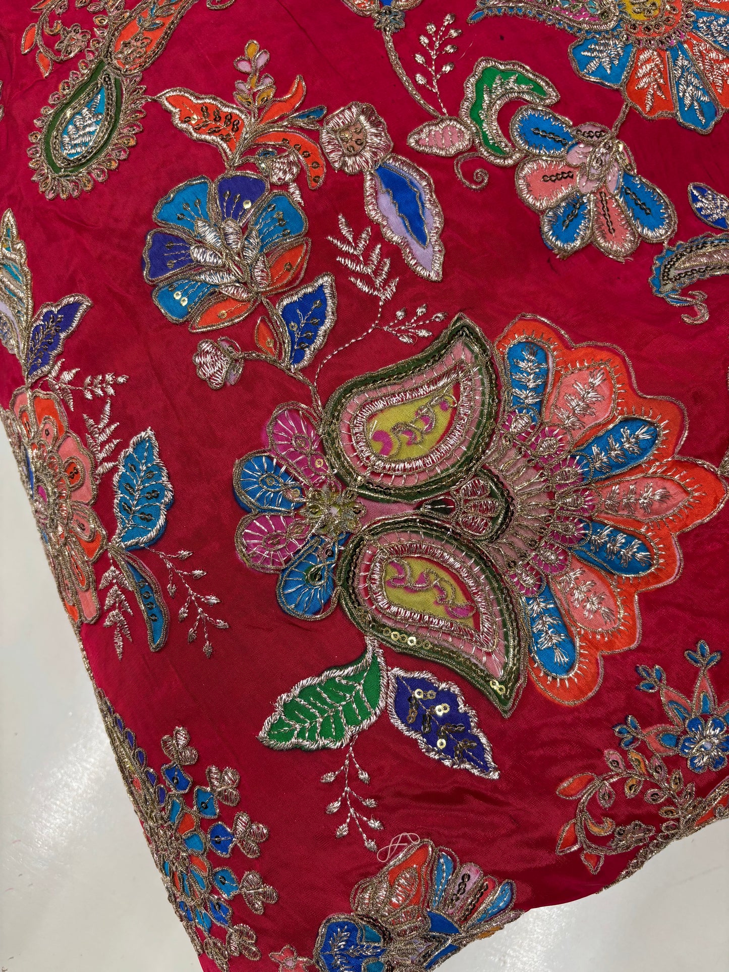 Kalamkari Blouse Fabric (HSSB16, Heavy Floral Print with Positioning Work)