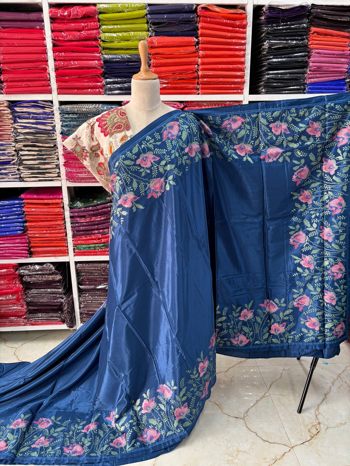 Natural Crepe Saree (Floral Embroidery)