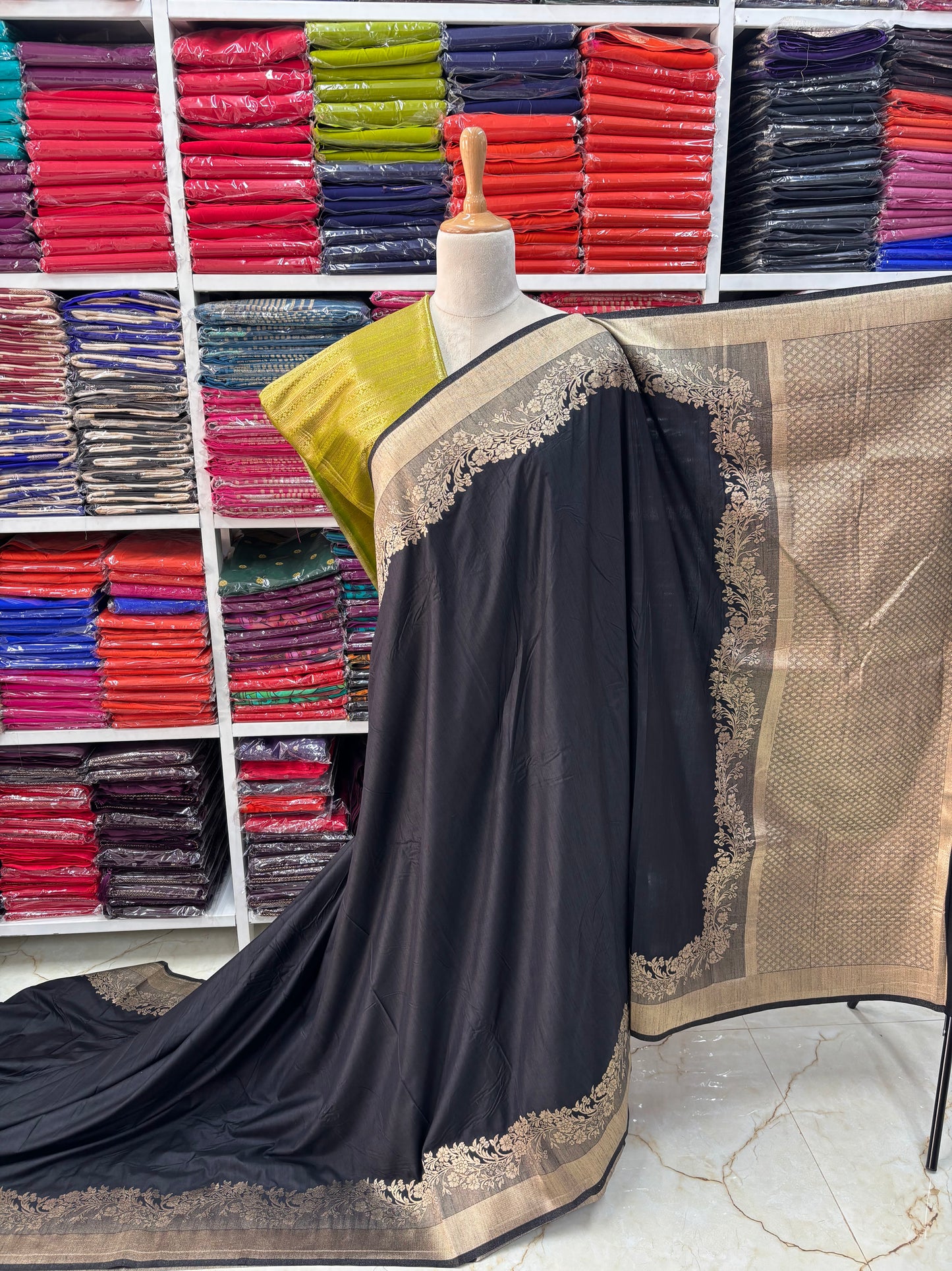 Mashru Silk (Floral Creeper)