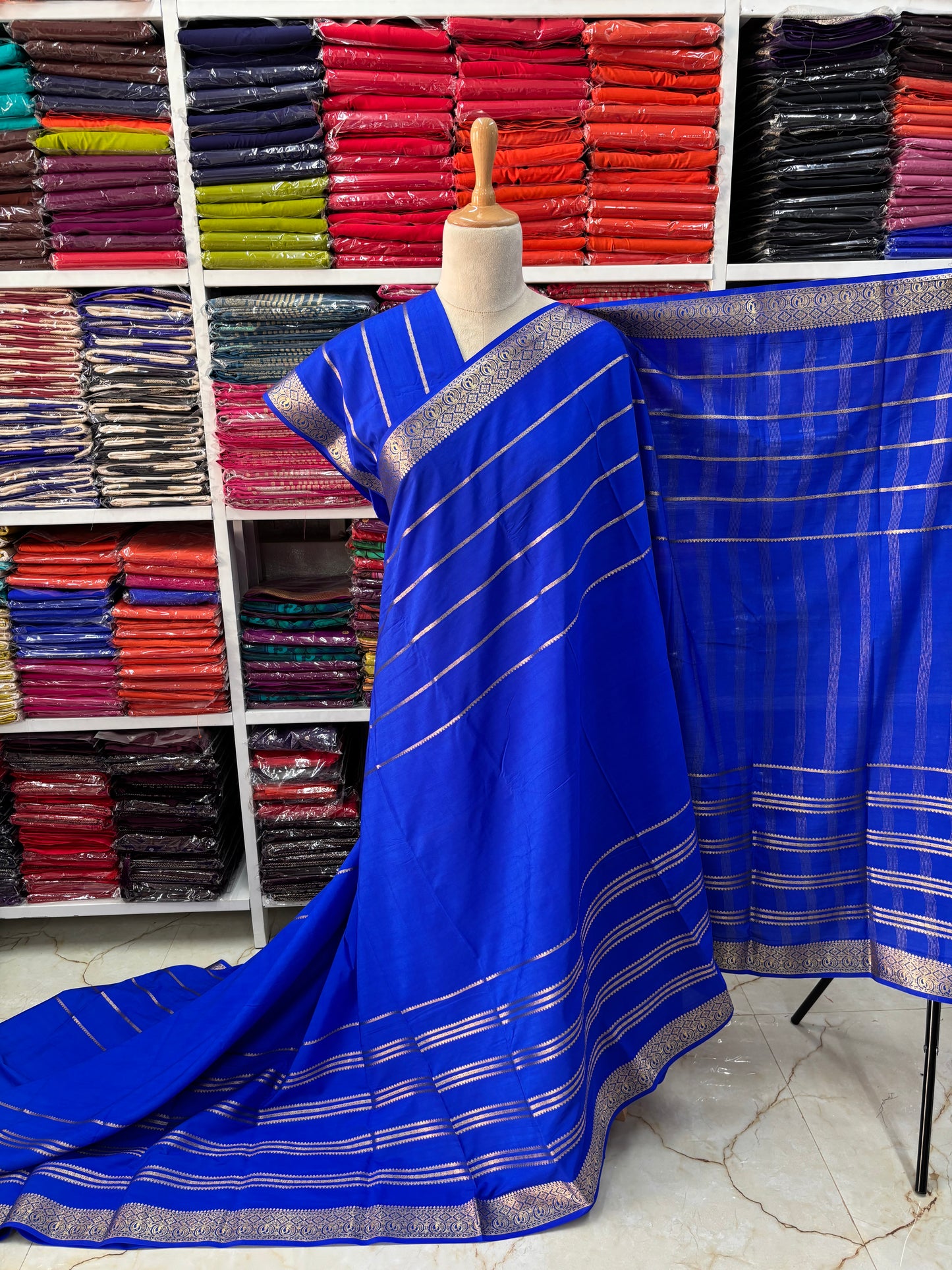 Semi Mysore Crepe (Self, 2D Horizontal Lines)