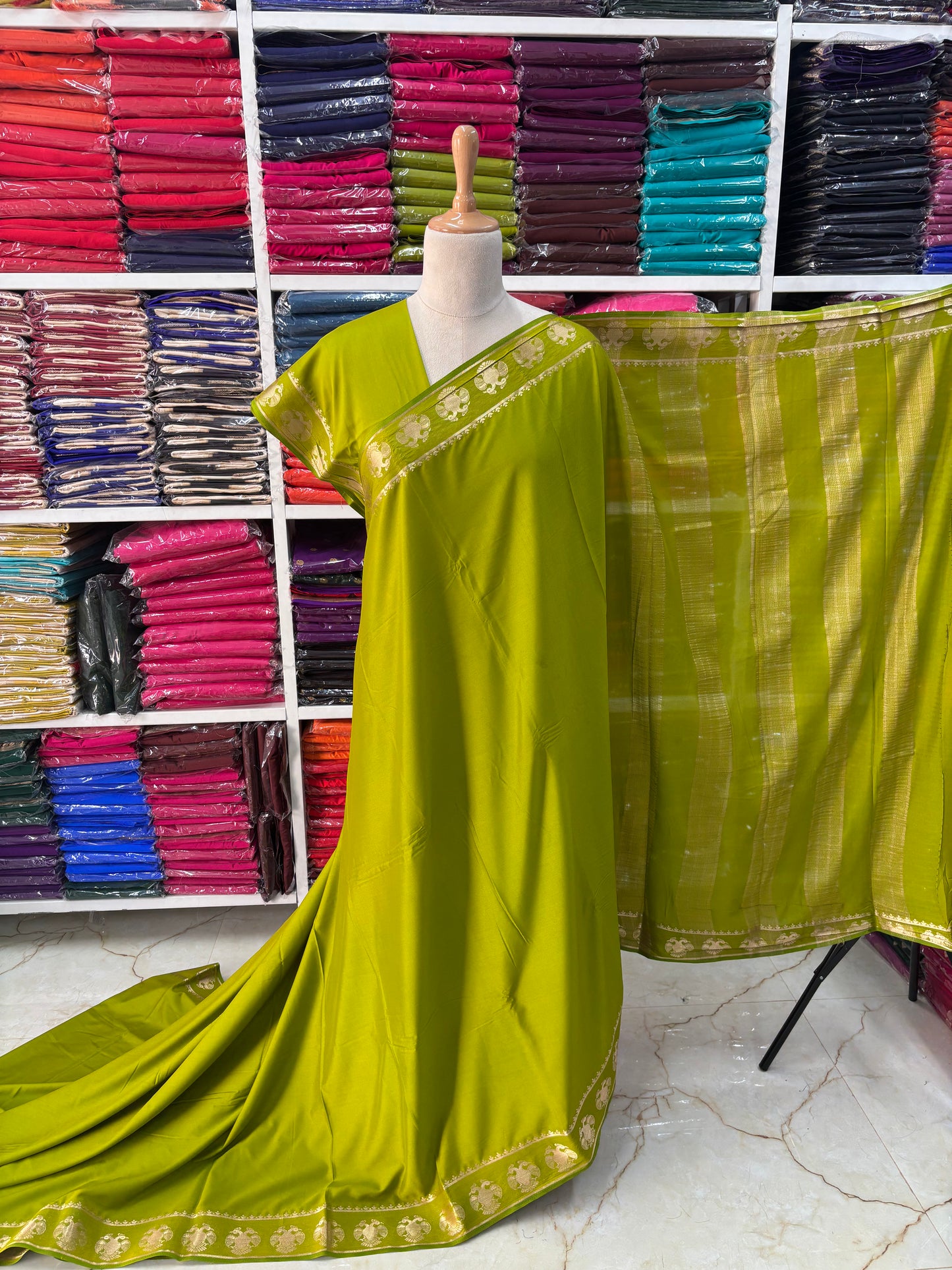 Semi Mysore Crepe (Medium, Gandabherunda Border)