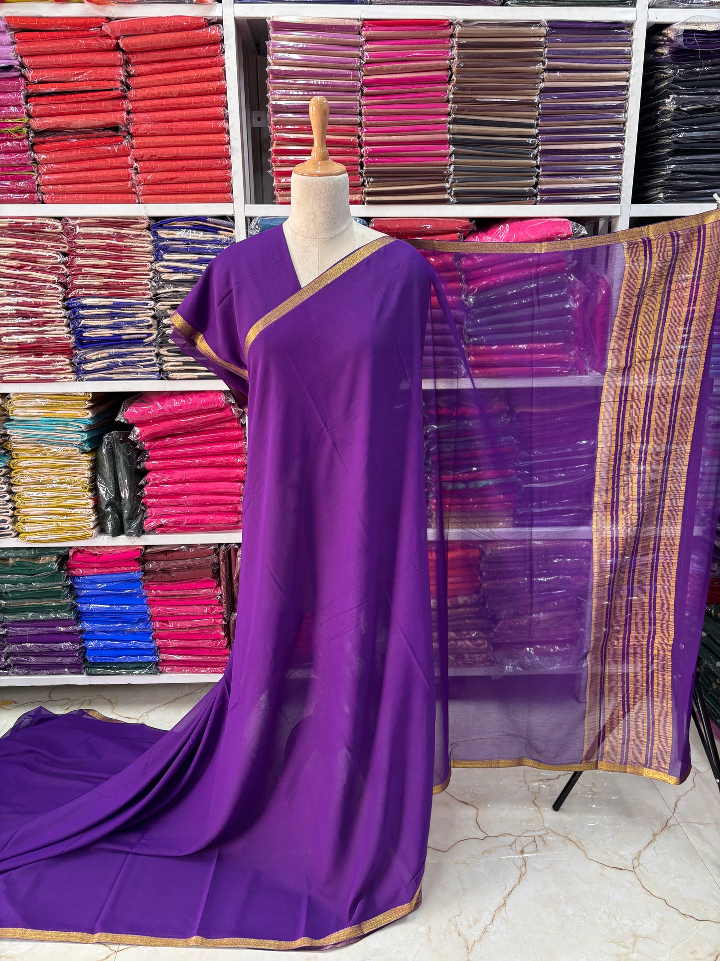 Crushed Chiffon (1 inch Piping Border)