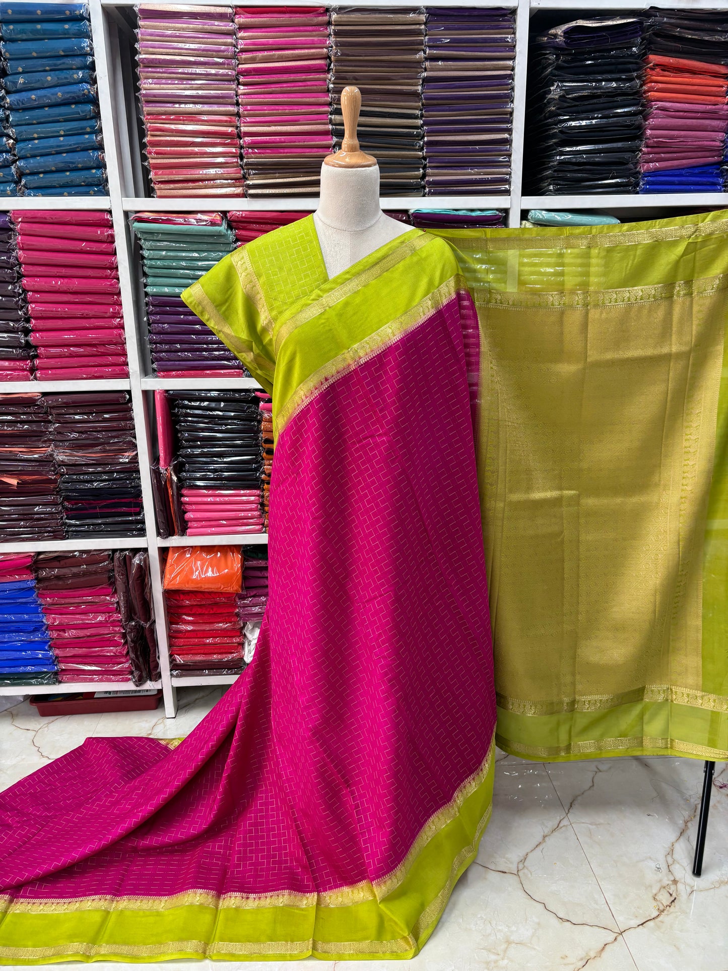 Semi Mysore Crepe (Peacock Bentex Border & Grand Pallu)