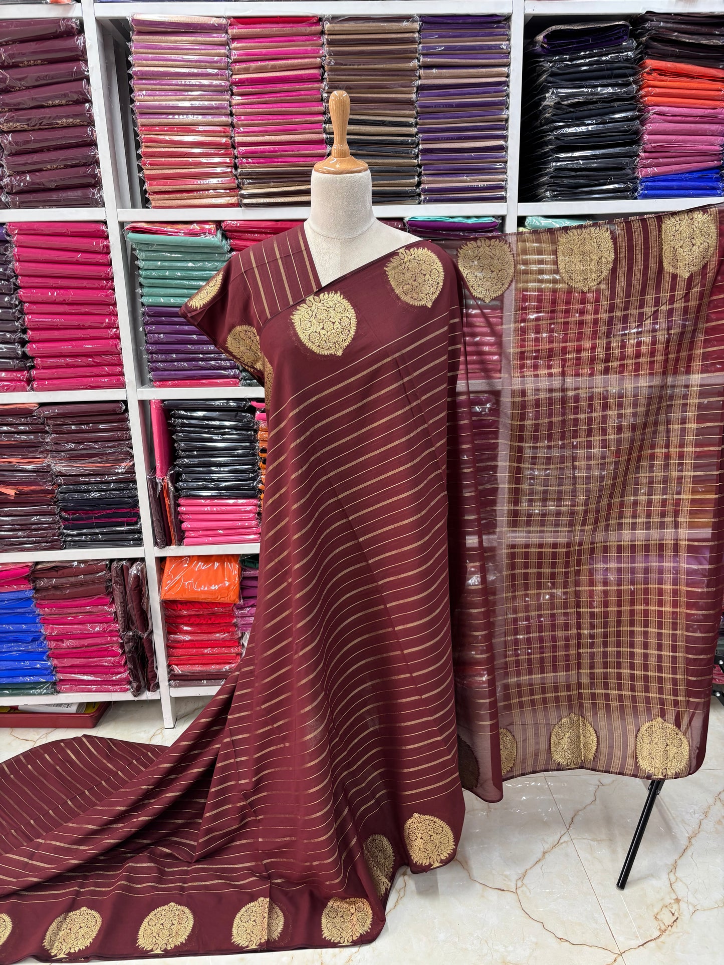 Georgette Chiffon (Borderless, Big Leaf Motifs Border)