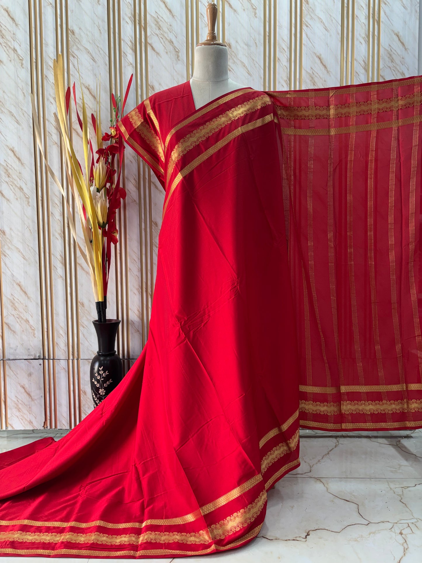 Semi Mysore Crepe (Self, Floral Waves Bentex Border)