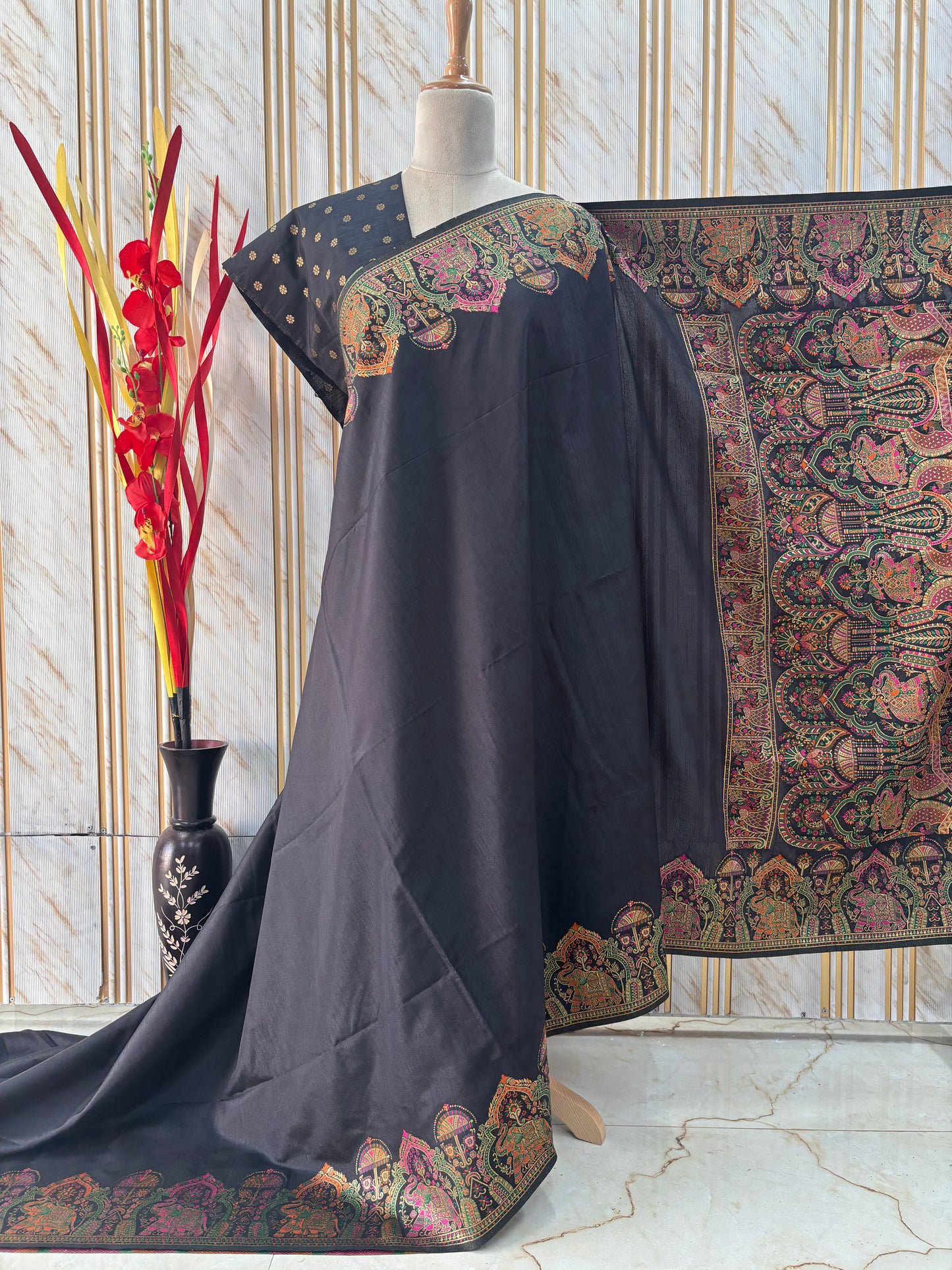 Kashmiri Pashmina Saree (Marching Elephants)