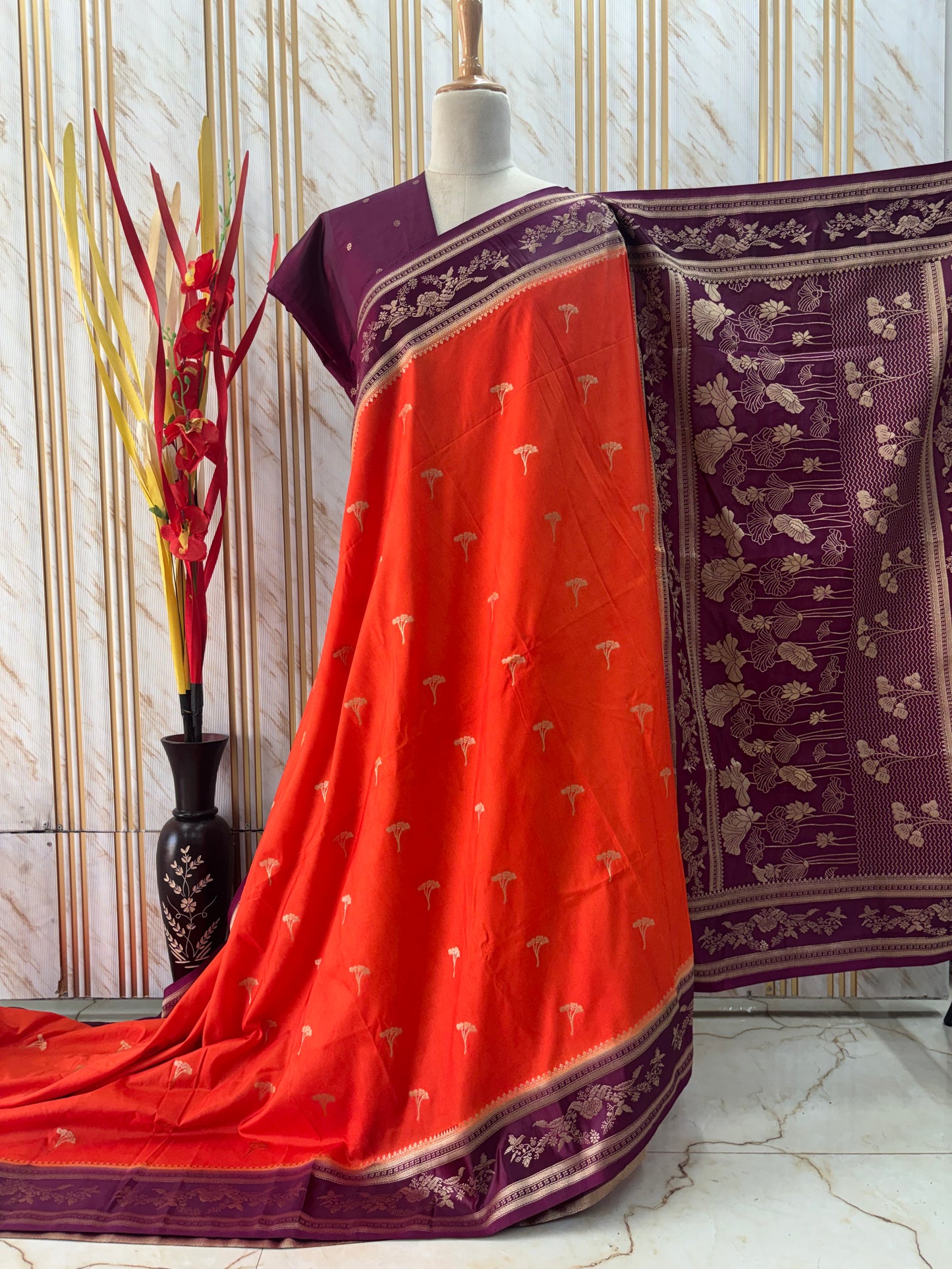 Dola Saree (Floral, Satin Bentex Border)