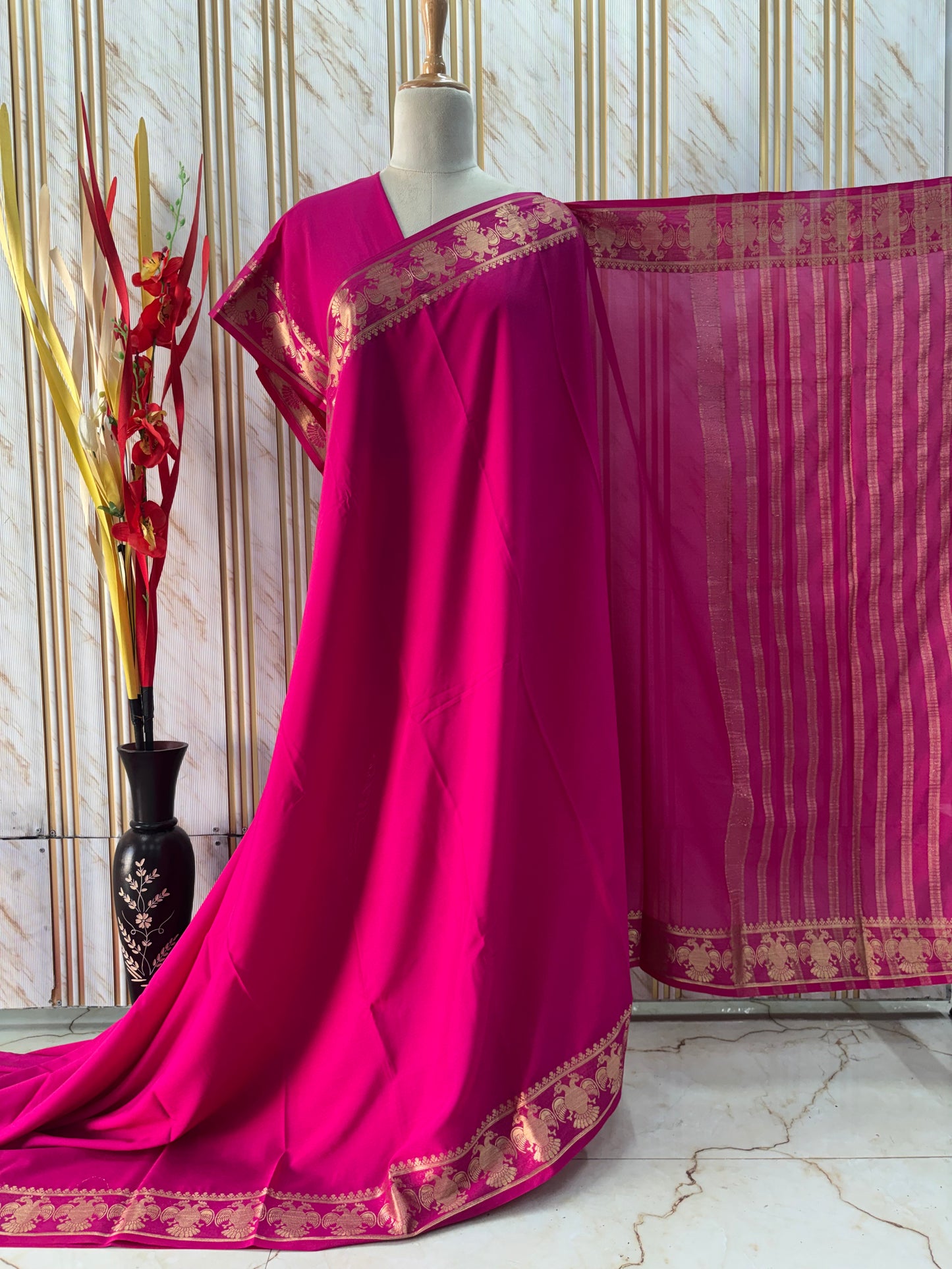 Semi Mysore Crepe (Self, Medium Gandabherunda Border)