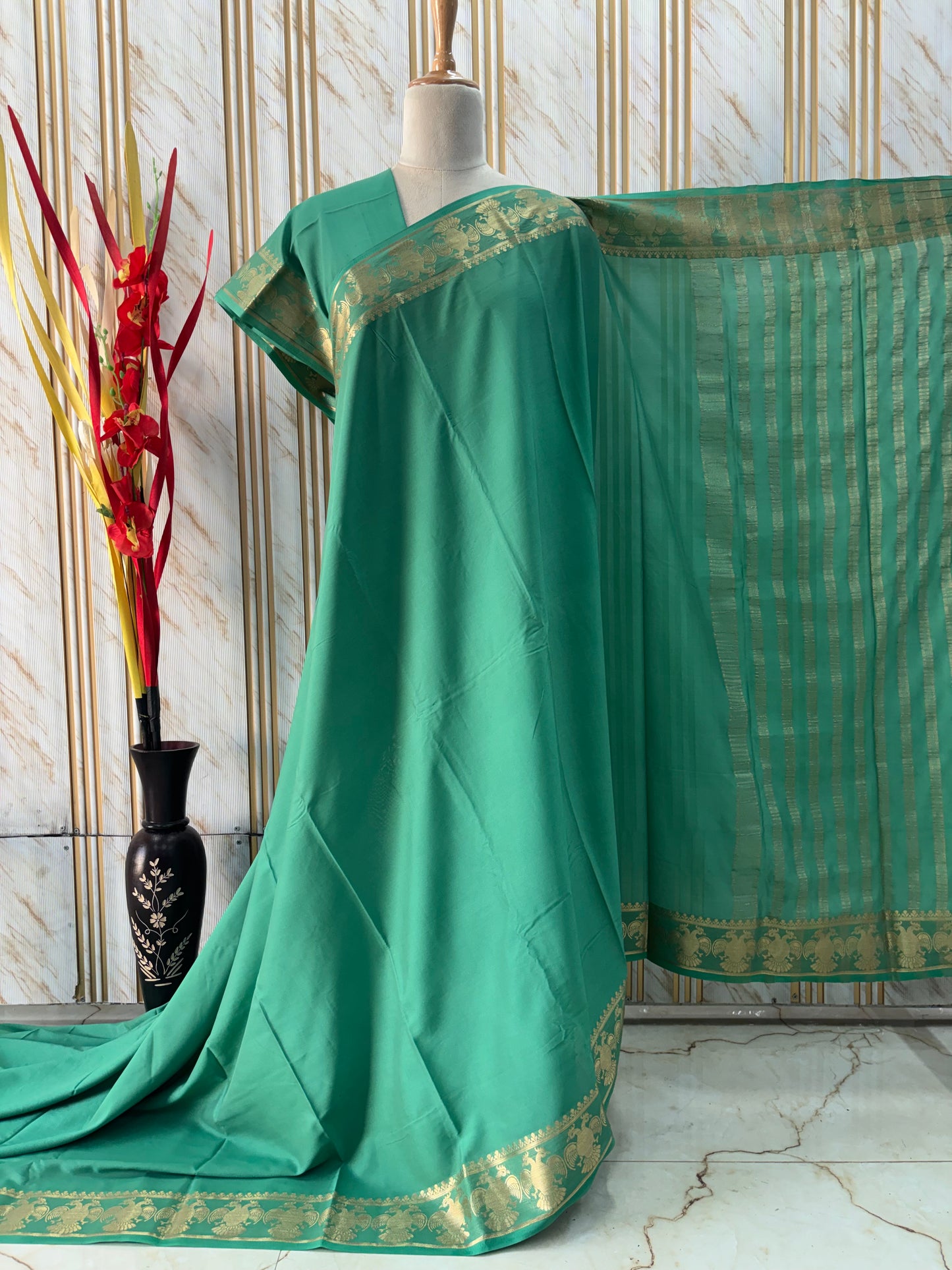 Semi Mysore Crepe (Self, Medium Gandabherunda Border)