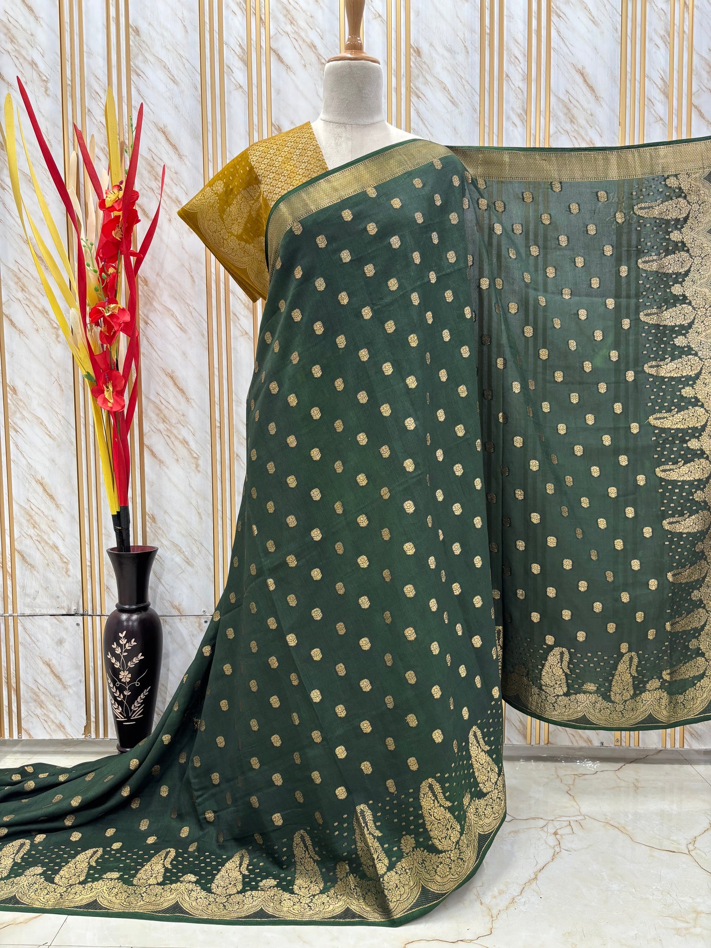 Soft Silk (Mango and Floral Scallop Border)