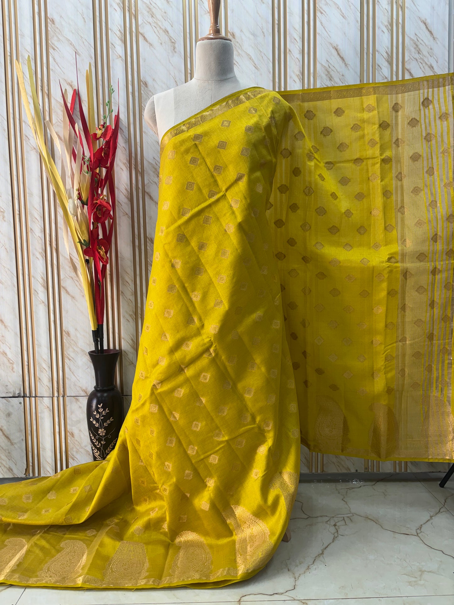 Tussar Saree (Mango Border)