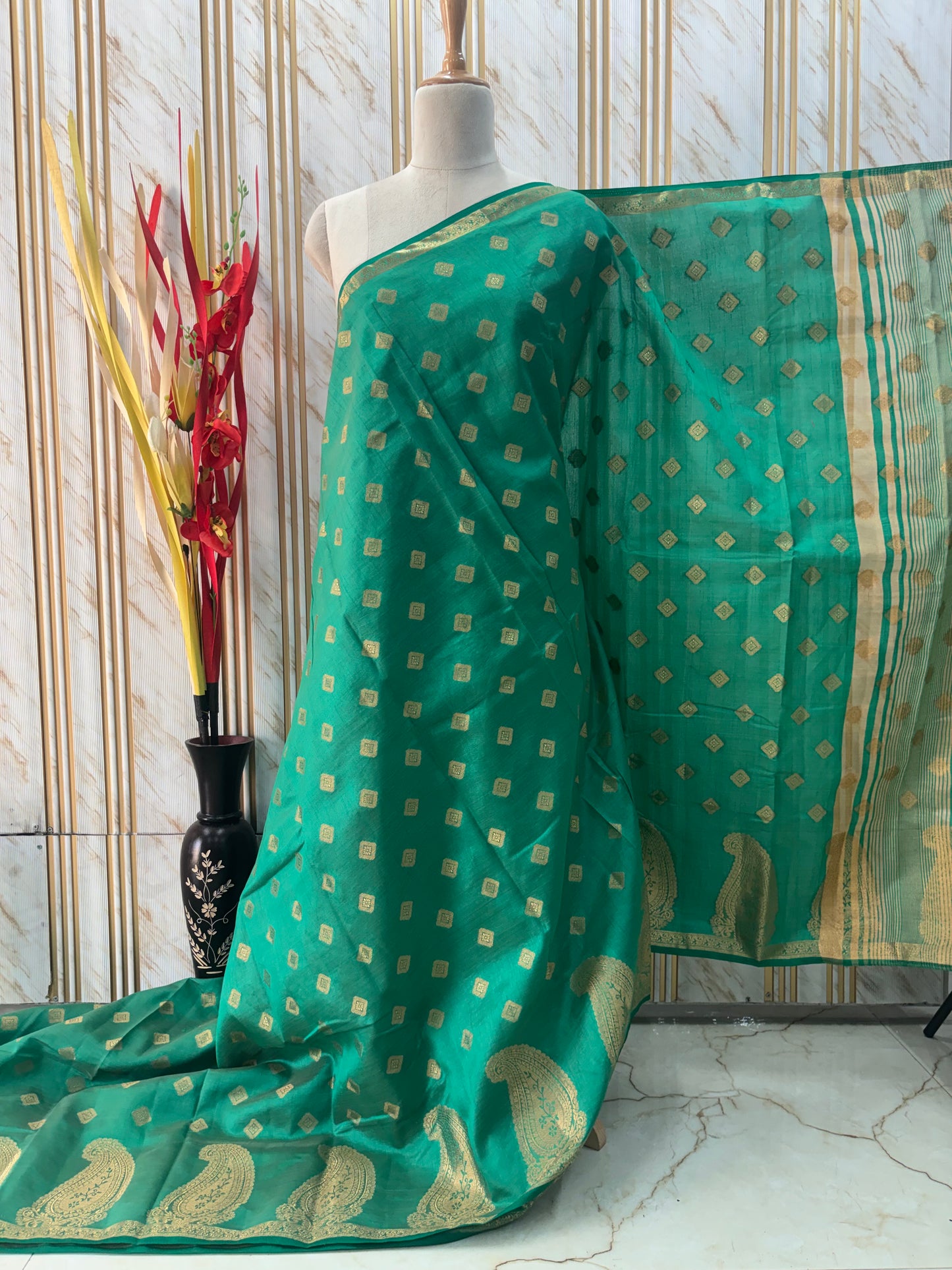 Tussar Saree (Mango Border)