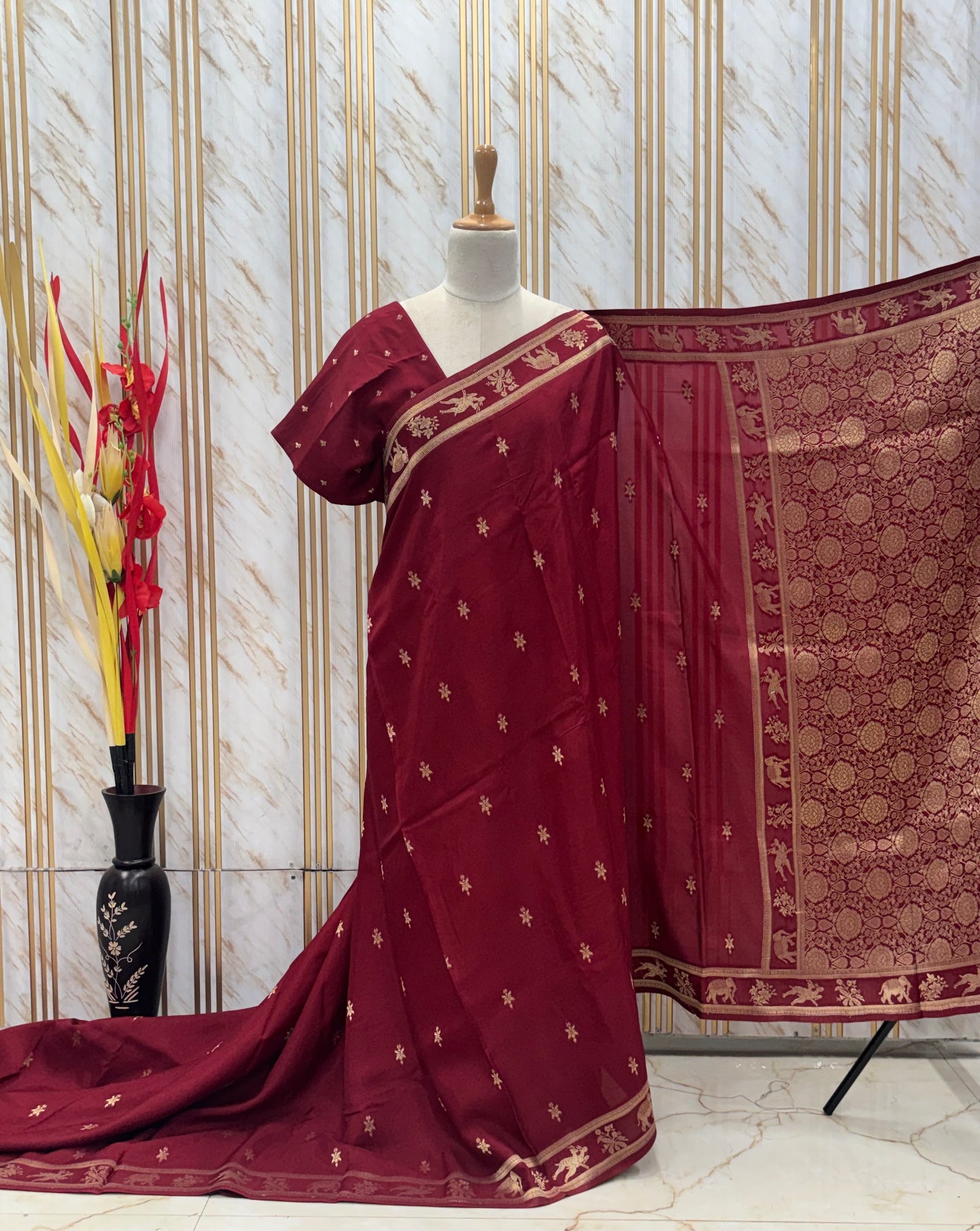 Viscose Saree (Elephant and Deer Border)