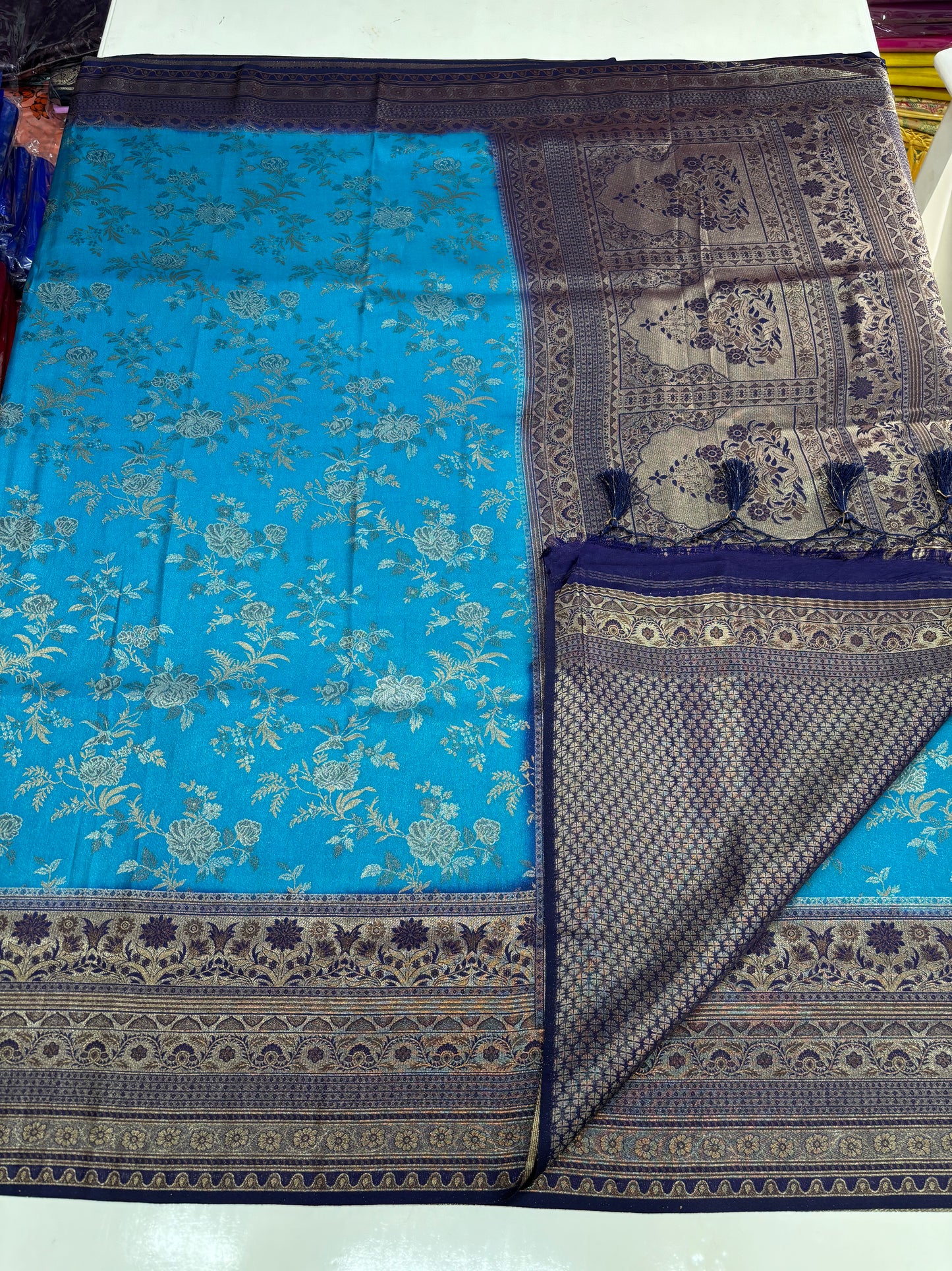 Dola Brocade (Contrast, Jal Weaves)