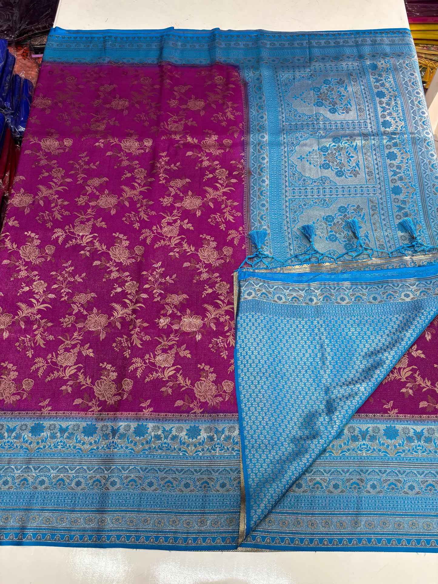 Dola Brocade (Contrast, Jal Weaves)