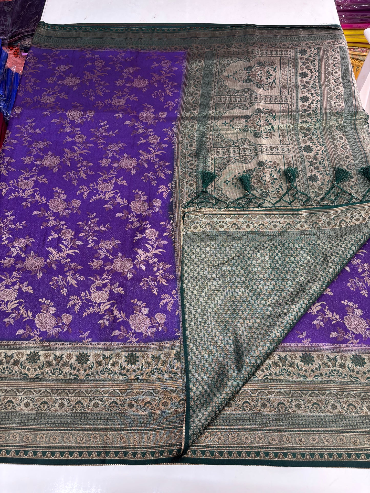 Dola Brocade (Contrast, Jal Weaves)
