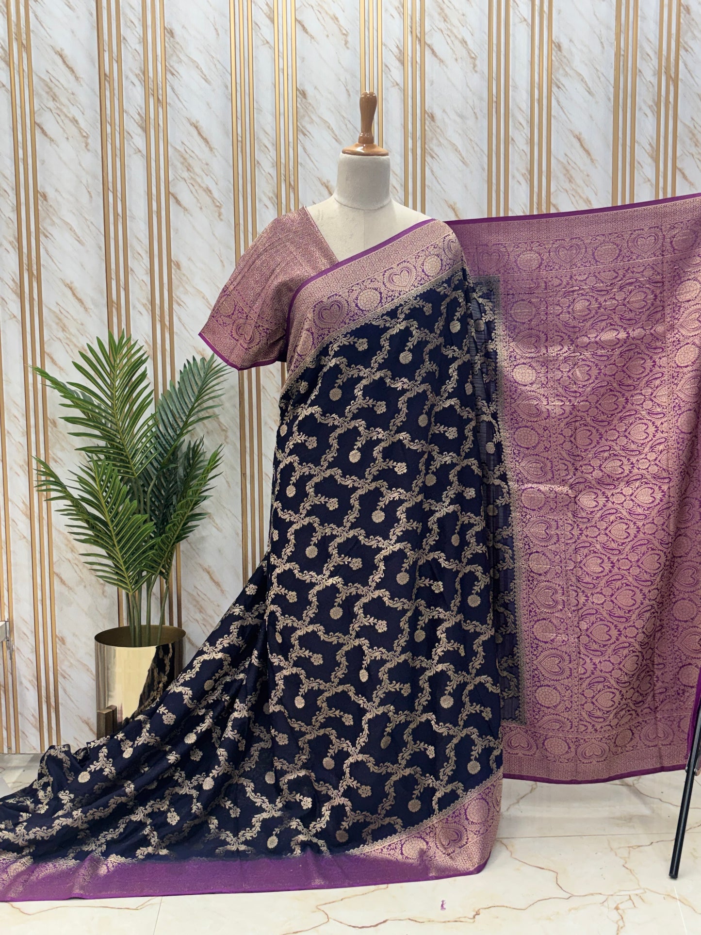 Crushed Chinnon (Premium, Banarasi Jal Design)