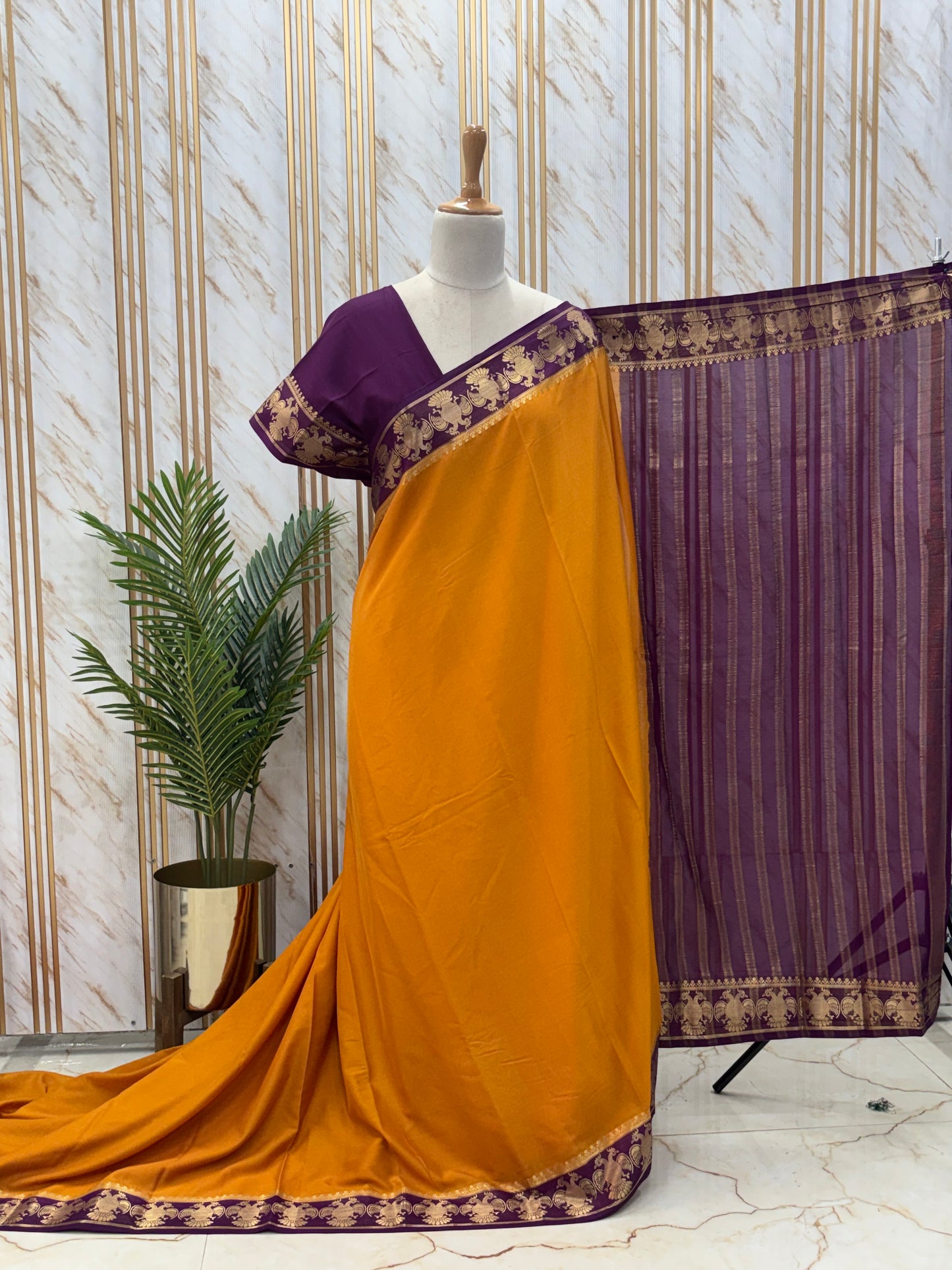 Semi Mysore Crepe (Contrast, Gandabherunda Border)