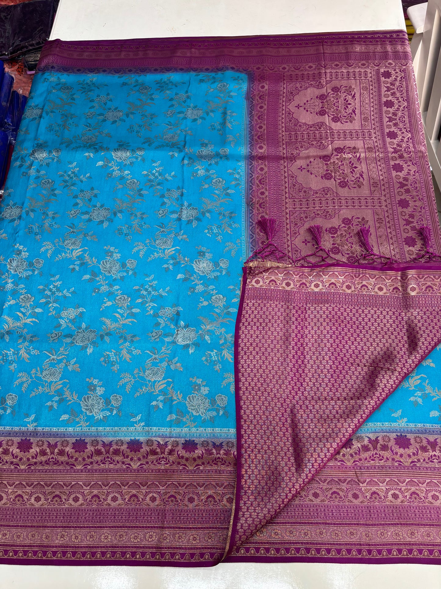 Dola Brocade (Contrast, Jal Weaves)