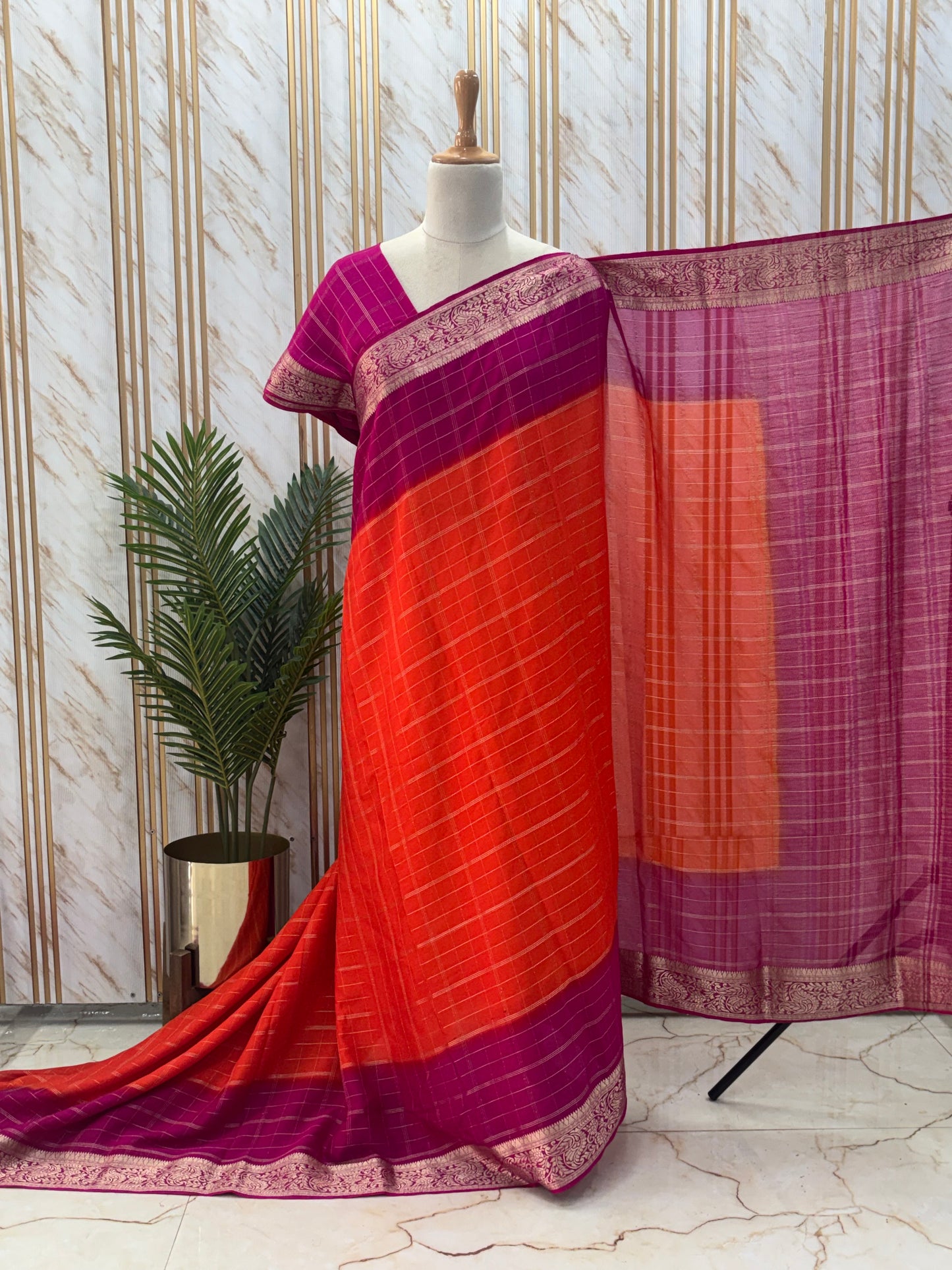 Chinnon Medium Size Ivory Jari Border