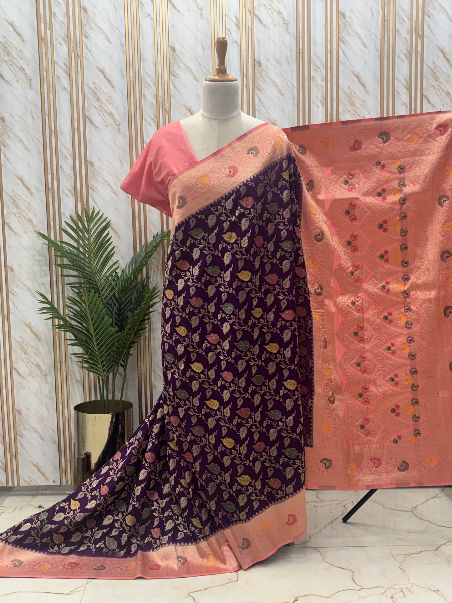 Banarasi Dola (Leaf Jaal and Meena)