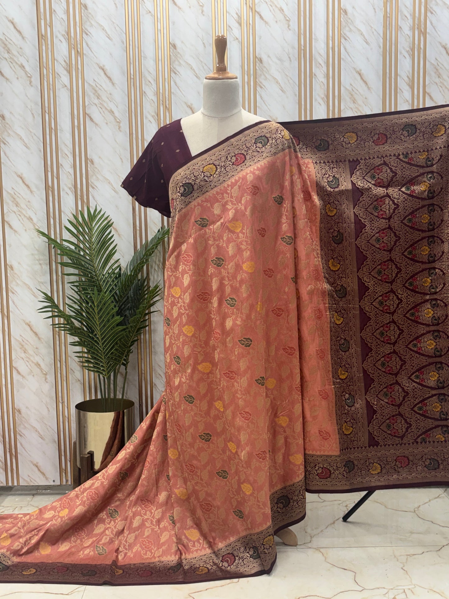 Banarasi Dola (Leaf Jaal and Meena)