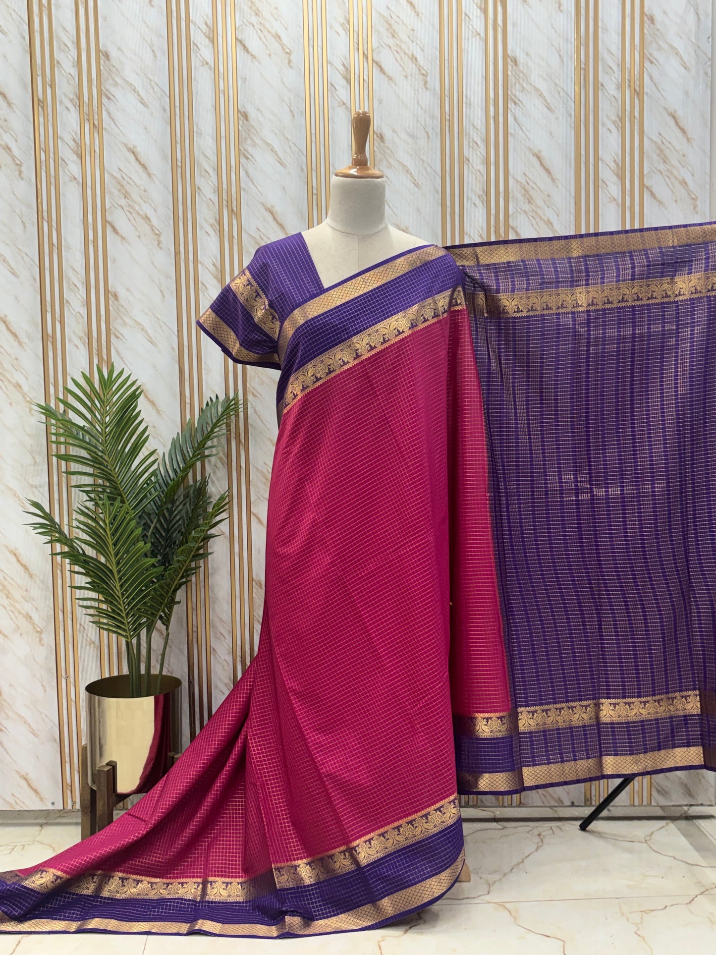 Semi Mysore Crepe (Checks Mayuri Bentex)