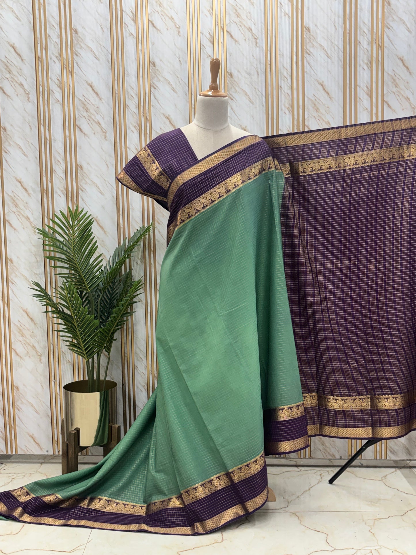 Semi Mysore Crepe (Checks Mayuri Bentex)