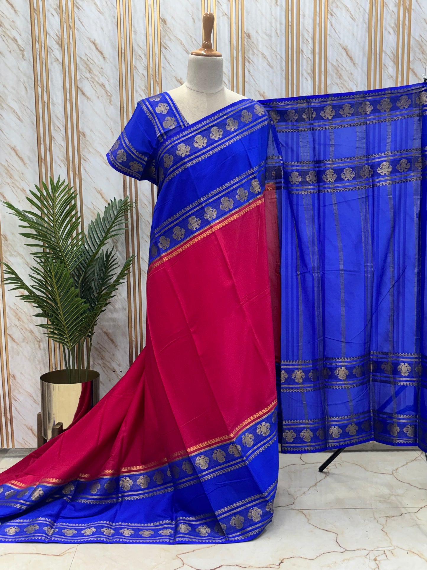 Semi Mysore Crepe(Contrast, Gandaberunda Bentex Border)