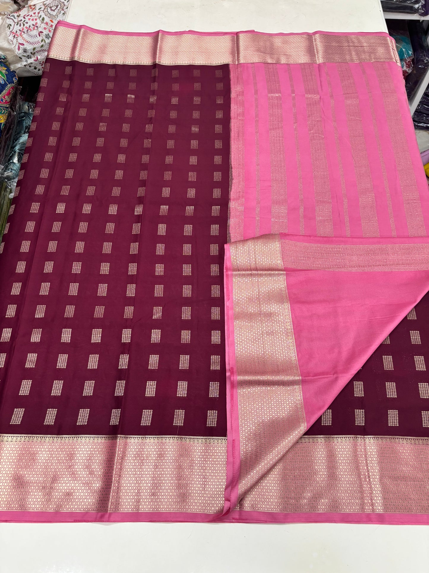 Semi Mysore Crepe (Premium, Rectangular Motifs and Grand Chit Pallu)